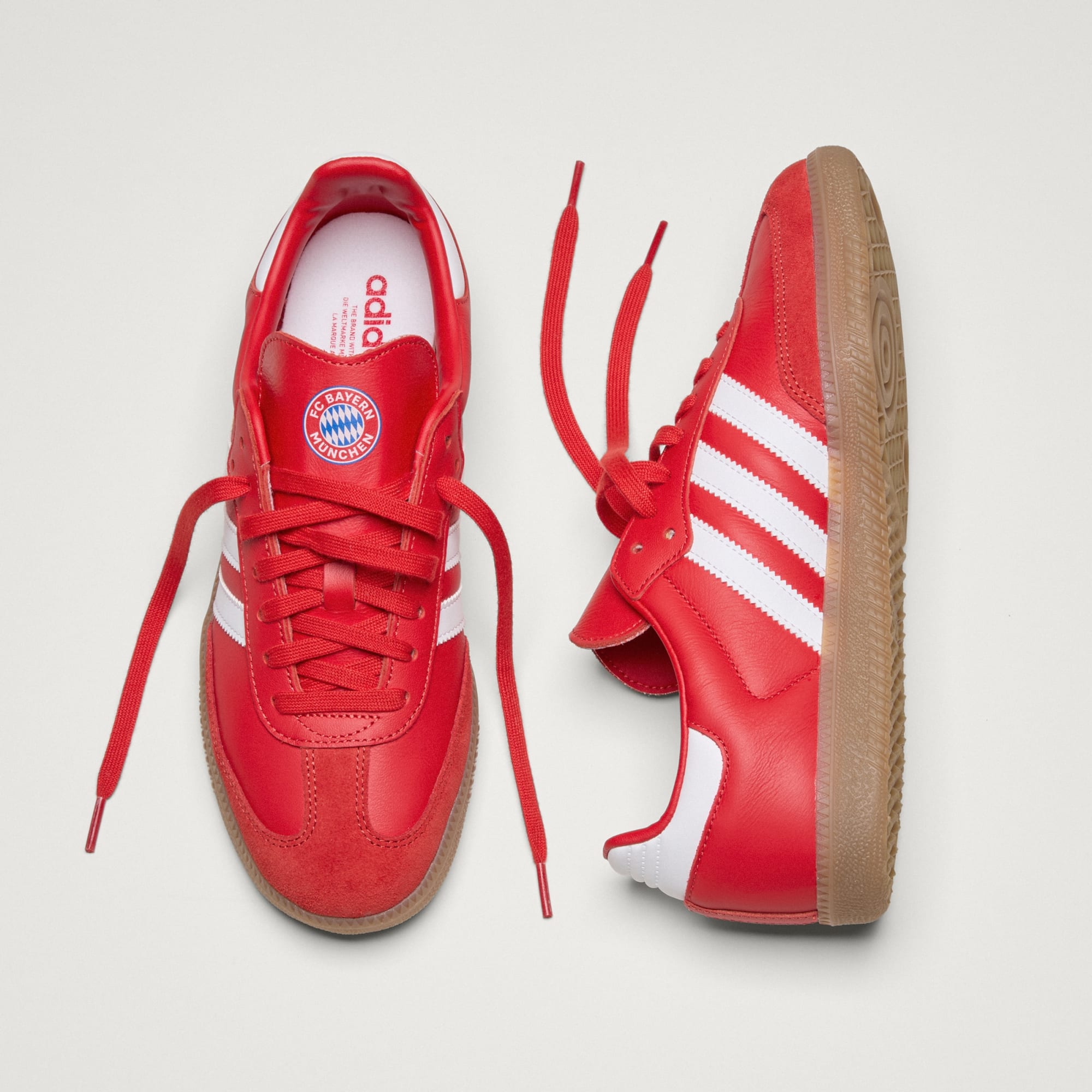 [JQ4039] MENS ADIDAS SAMBA LICENSED
