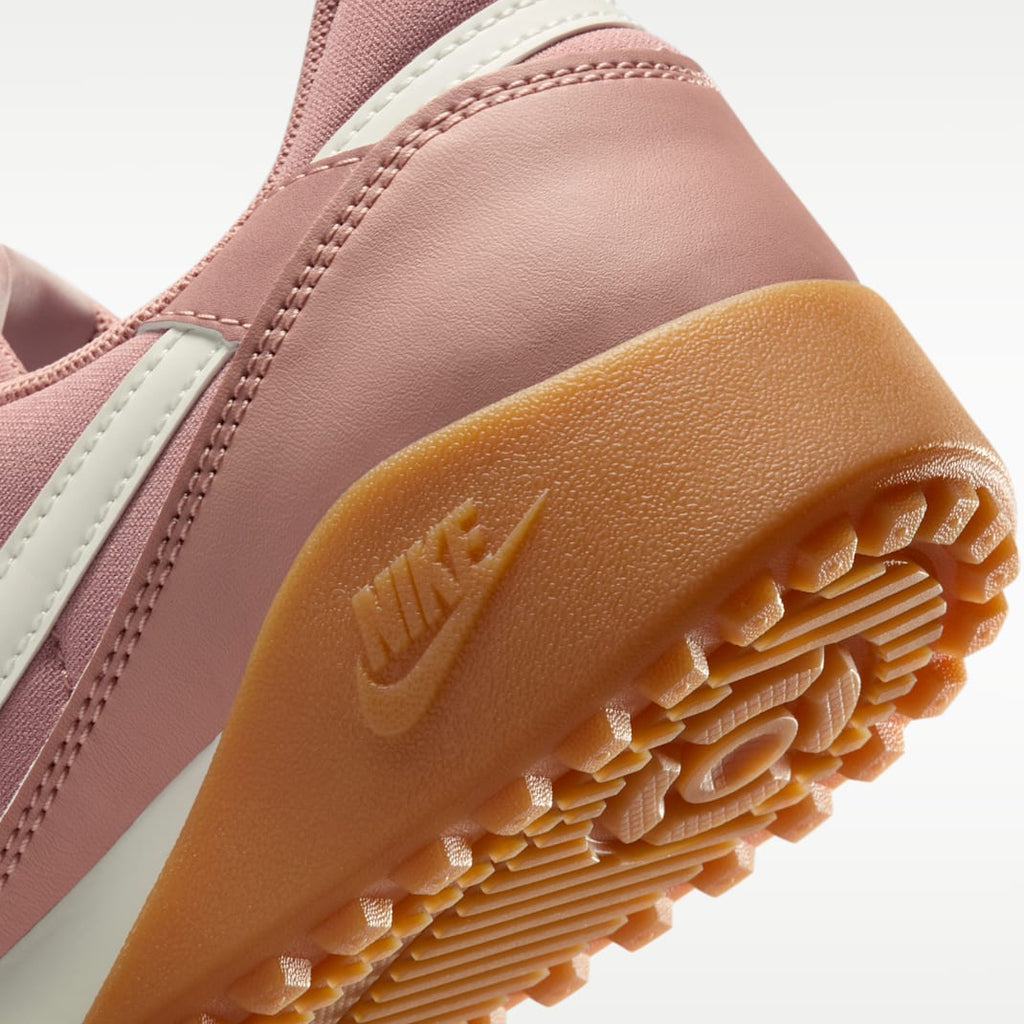 [HQ1940-602] WOMENS NIKE TERRA MANTA 'PARTICLE PINK'