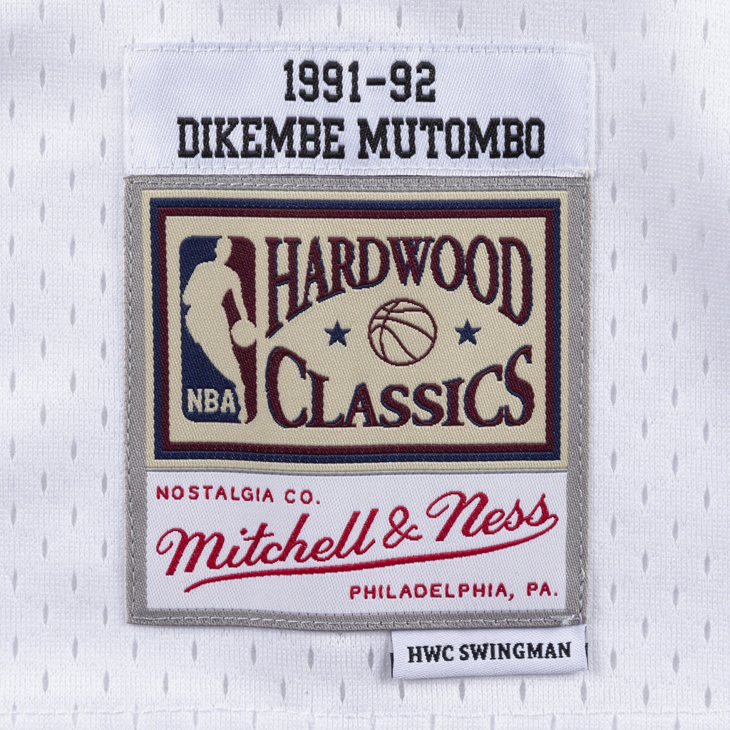 MENS MITCHELL & NESS CREAM SWINGMAN JERSEY NUGGETS 1991 DIKEMBE MUTOMBO