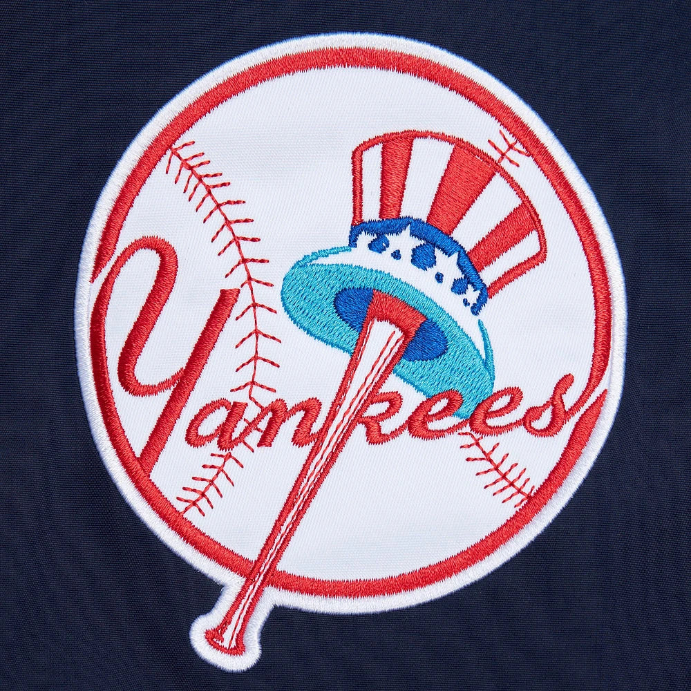 Mens Mitchell & Ness MLB CLASSIC NYLON PULLOVER VINTAGE LOGO YANKEES