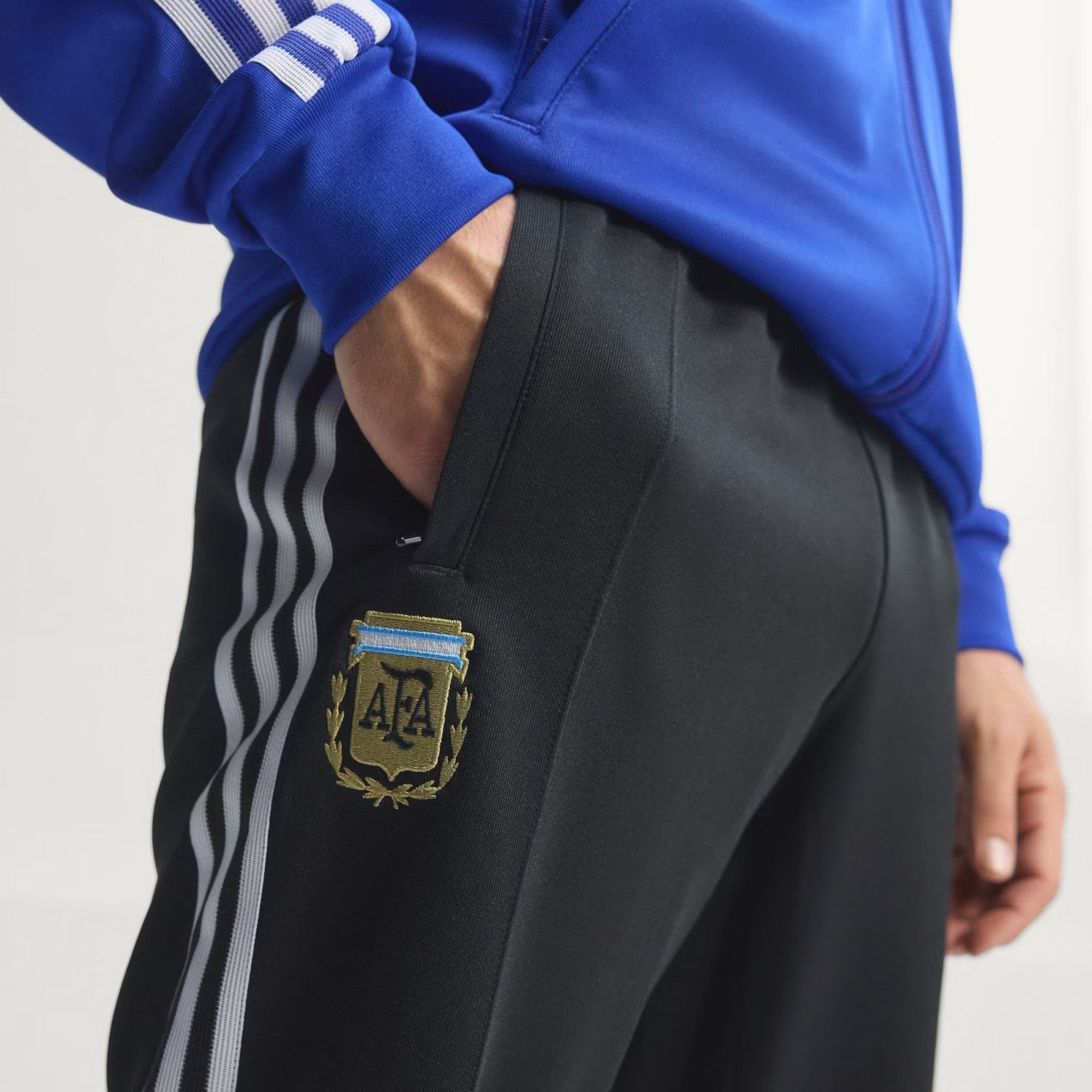 [JZ6306] MENS ADIDAS AFA ARGENTINA ORIGINALS TRACK PANTS - BLACK