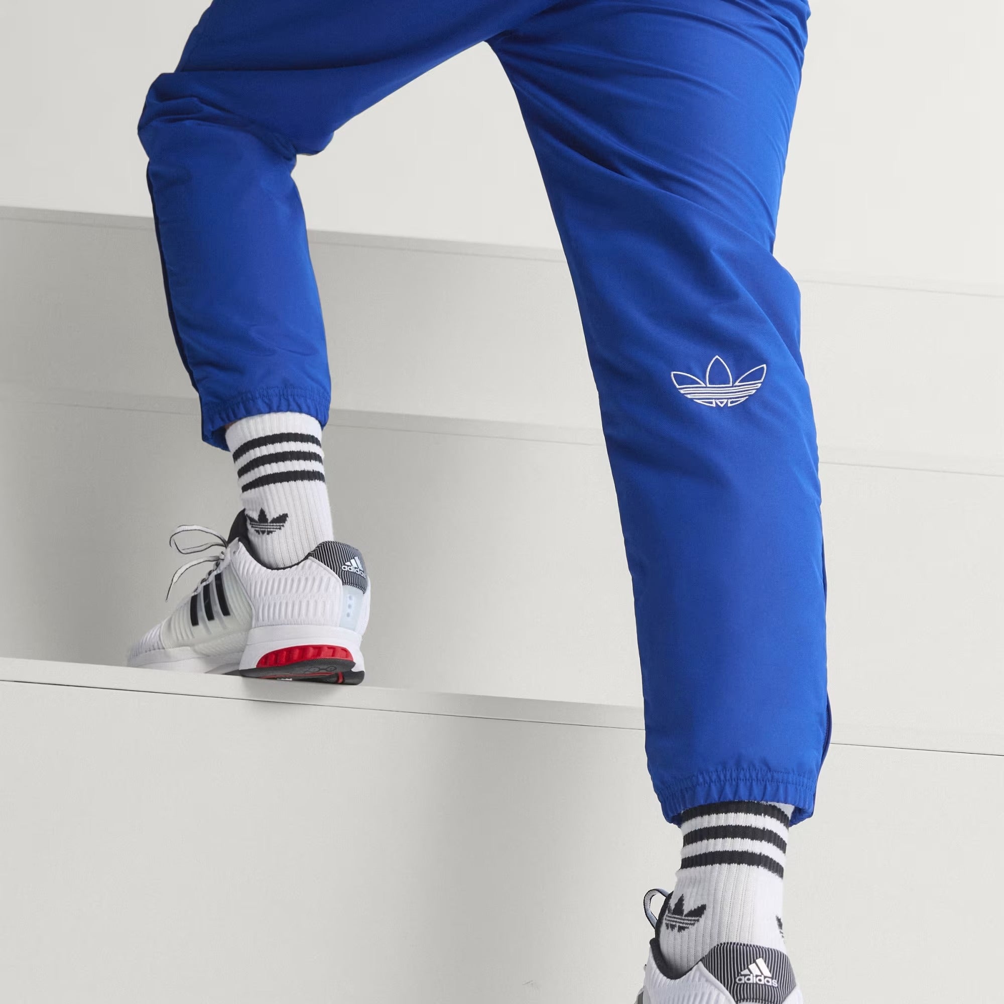 [KC5449] MENS ADIDAS USA 94 GRAPHIC WOVEN TRACK PANTS - ROYBLU