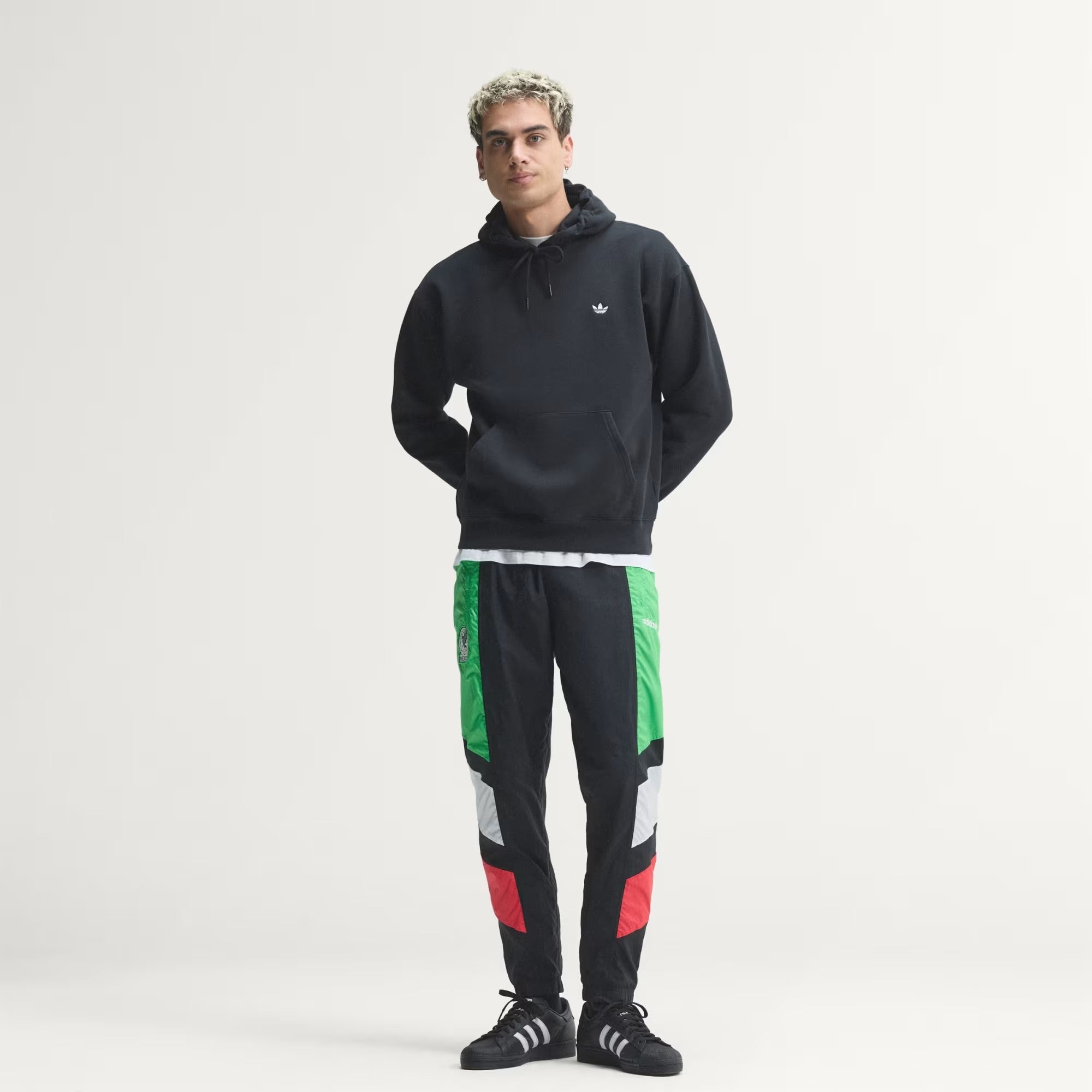 [KG2570] MENS ADIDAS MEXICO EQT TRACK PANTS