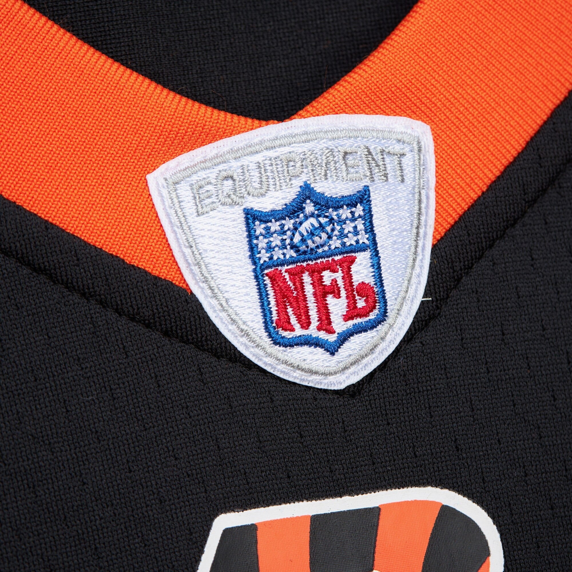 MENS MITCHELL & NESS NFL BLACK JERSEY BENGALS 2004 CHAD JOHNSON