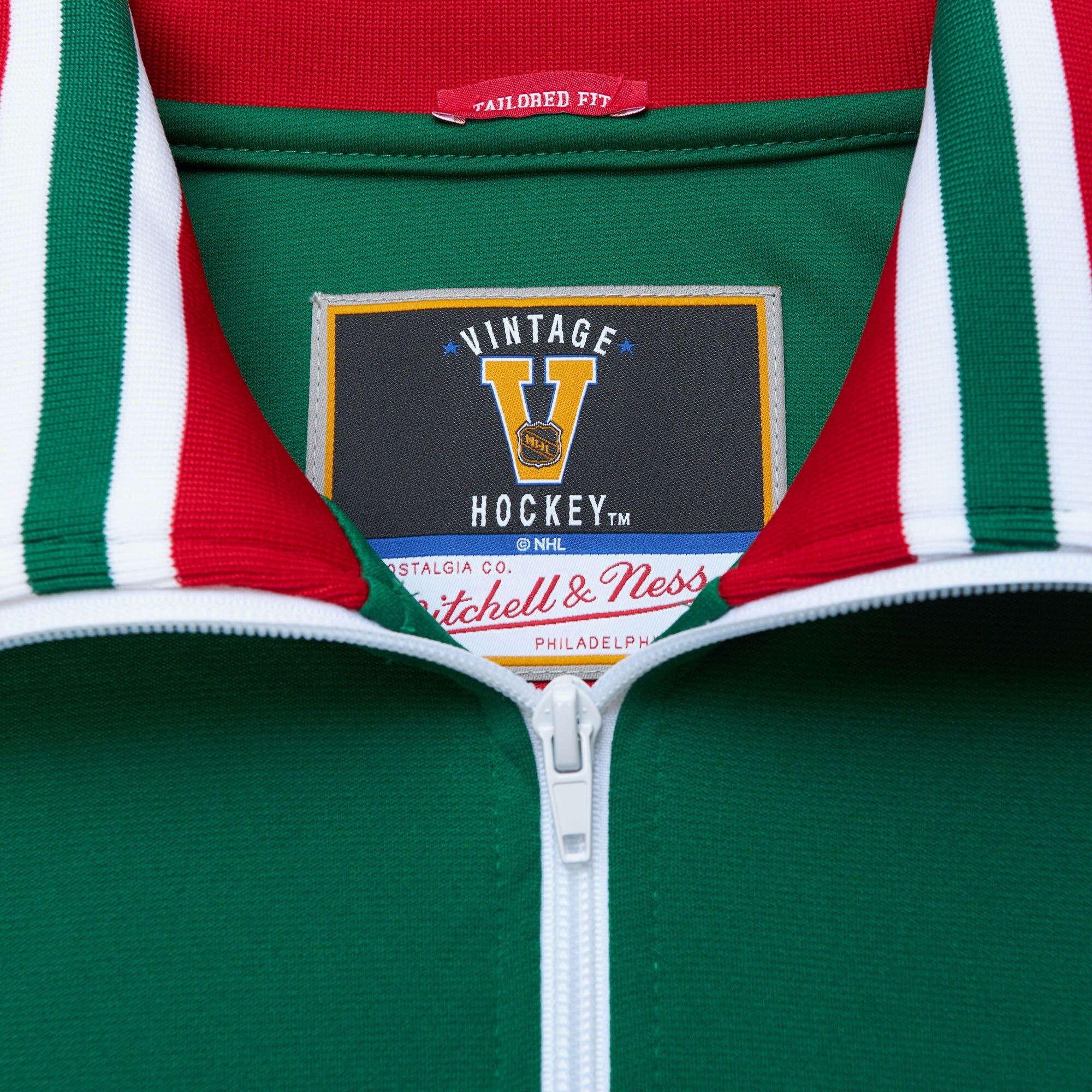 MENS MITCHELL & NESS NHL WARM UP JACKET DEVILS 1984