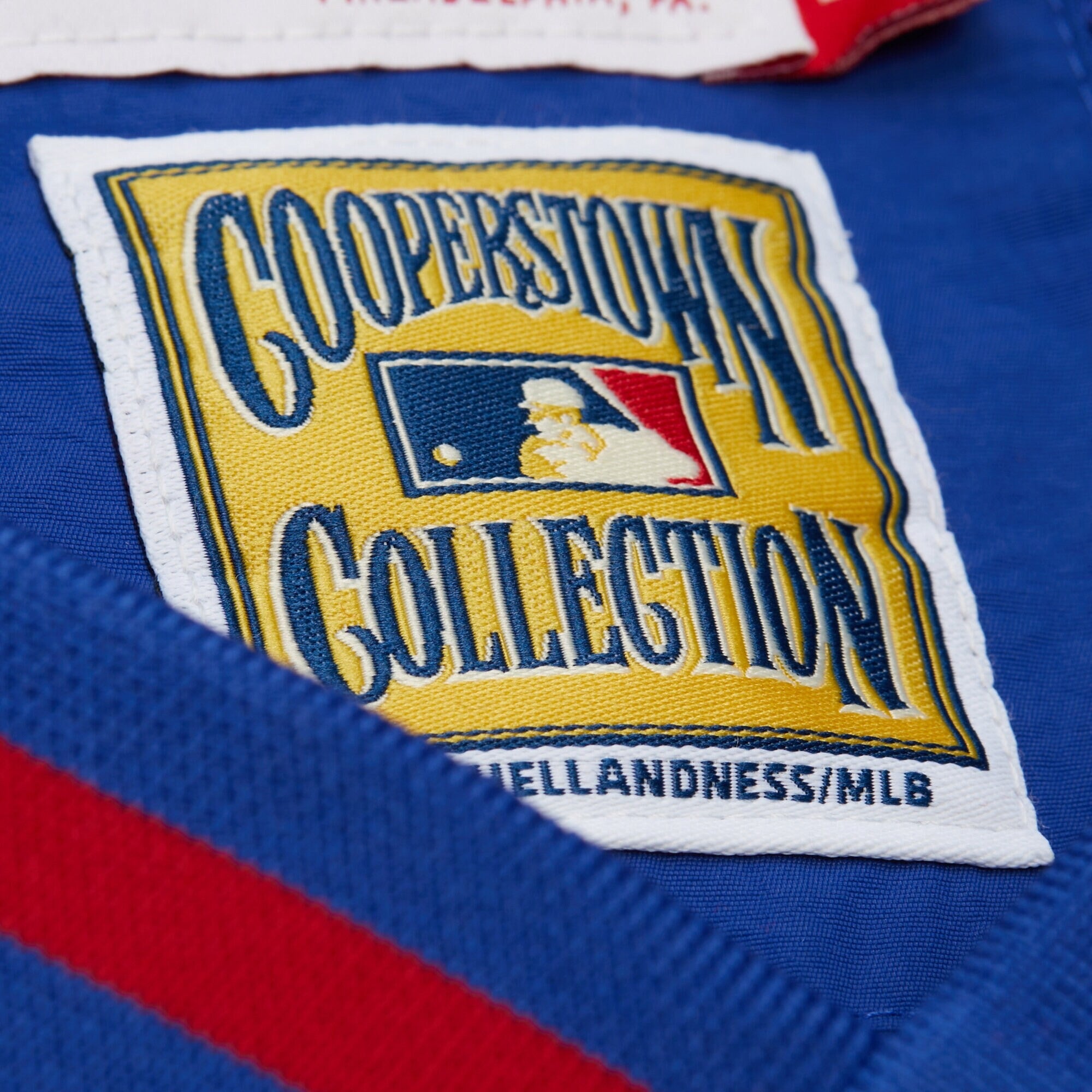 MENS MITCHELL & NESS MLB NYLON PULLOVER JACKET VINTAGE LOGO BRAVES