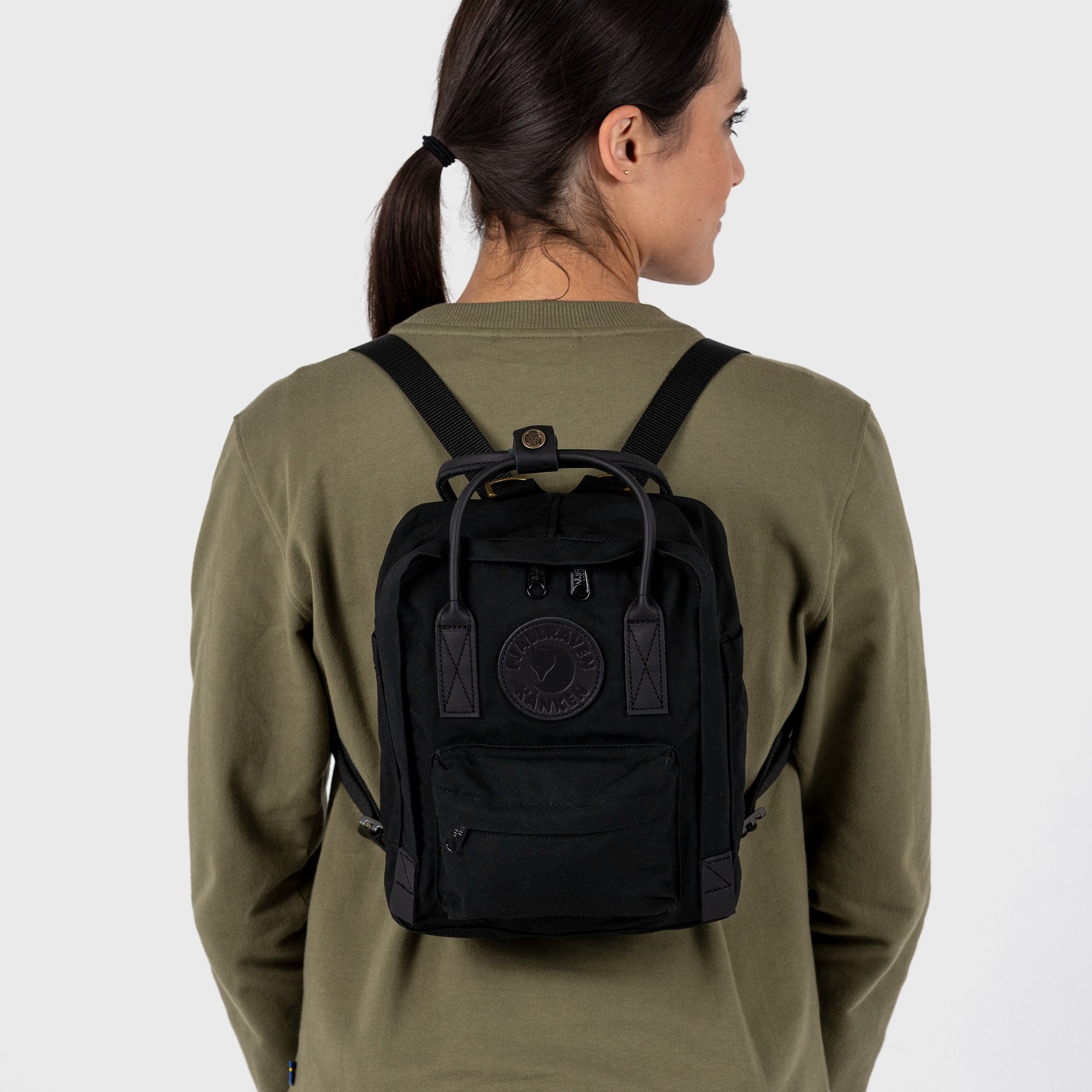[24261-550] UNISEX FJALLRAVEN KANKEN NO. 2 MINI BACKPACK