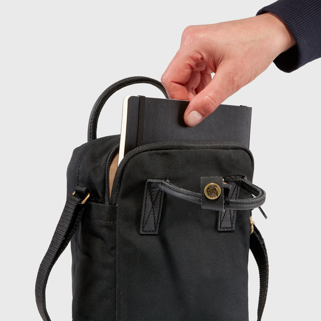 [23799-550] UNISEX FJALLRAVEN KANKEN NO. 2 SLING BAG