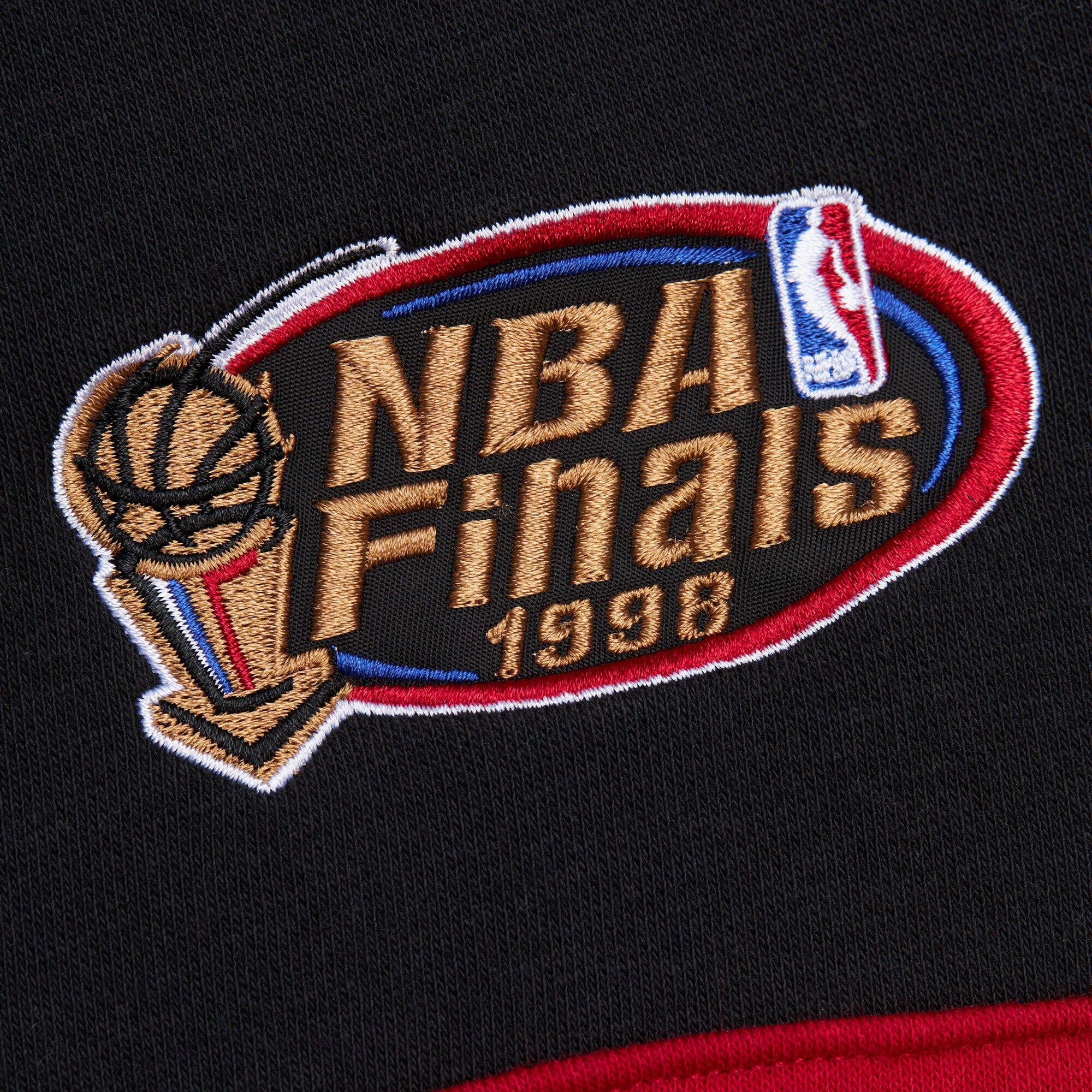 Mens Mitchell & Ness NBA HEAD COACH HOODIE VINTAGE LOGO BULLS