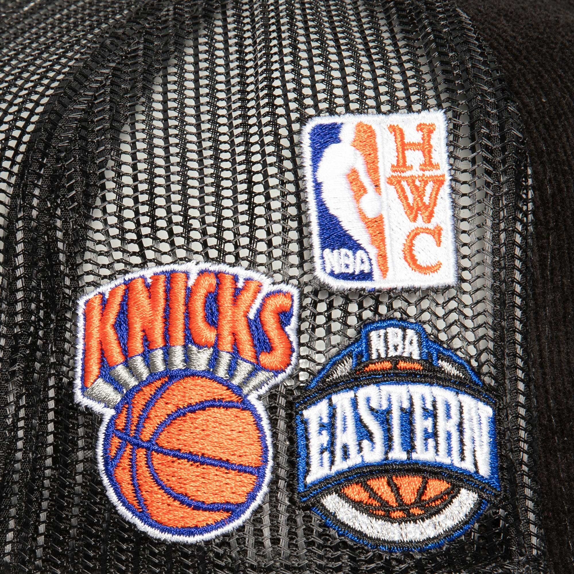 MENS MITCHELL & NESS NBA TIMES UP TRUCKER HWC KNICKS - BLACK