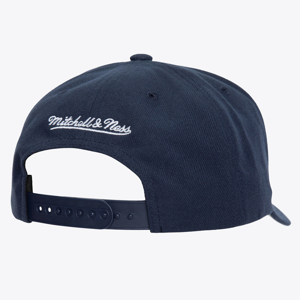 Mens Mitchell & Ness MLB SHARK PRO SNAPBACK YANKEES