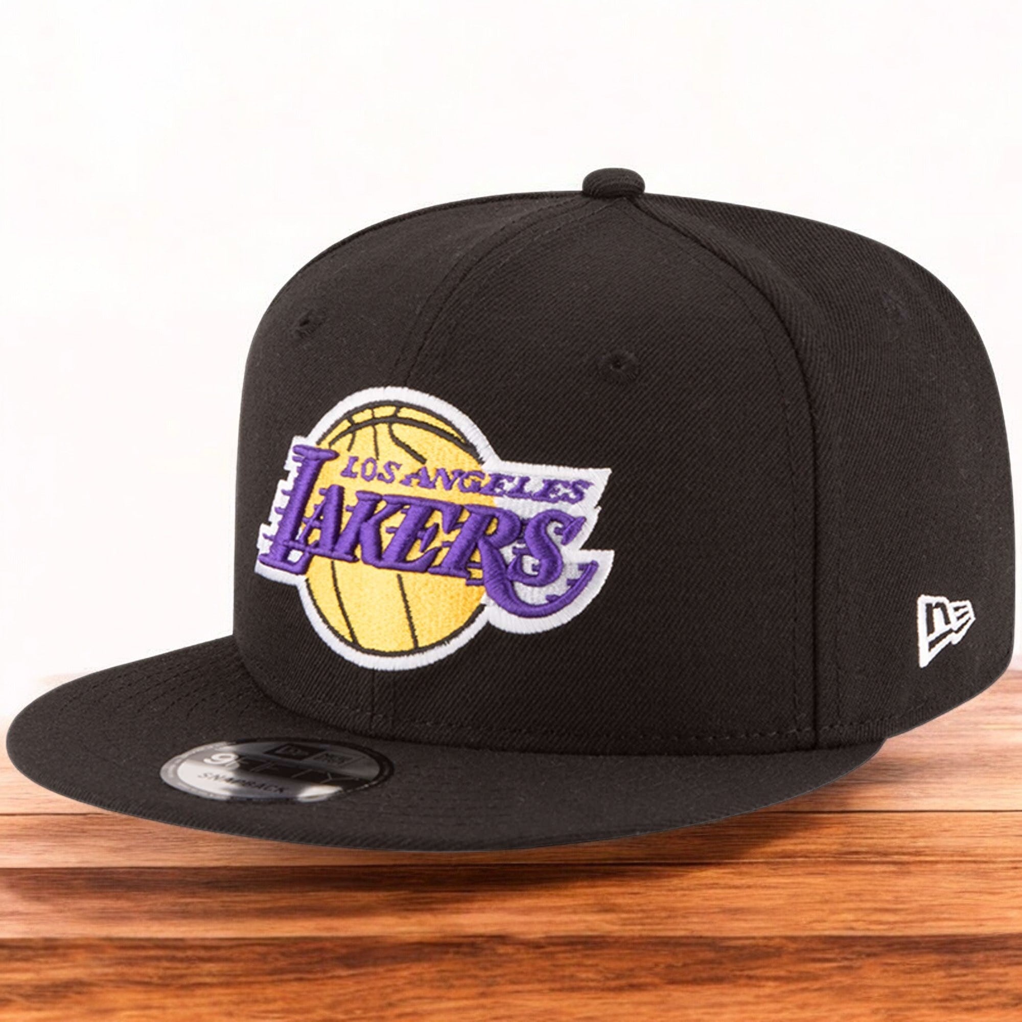[70556867] Mens New Era NBA LOS ANGELES LAKERS 950 SNAPBACK 'ON THE COURT'-BLACK