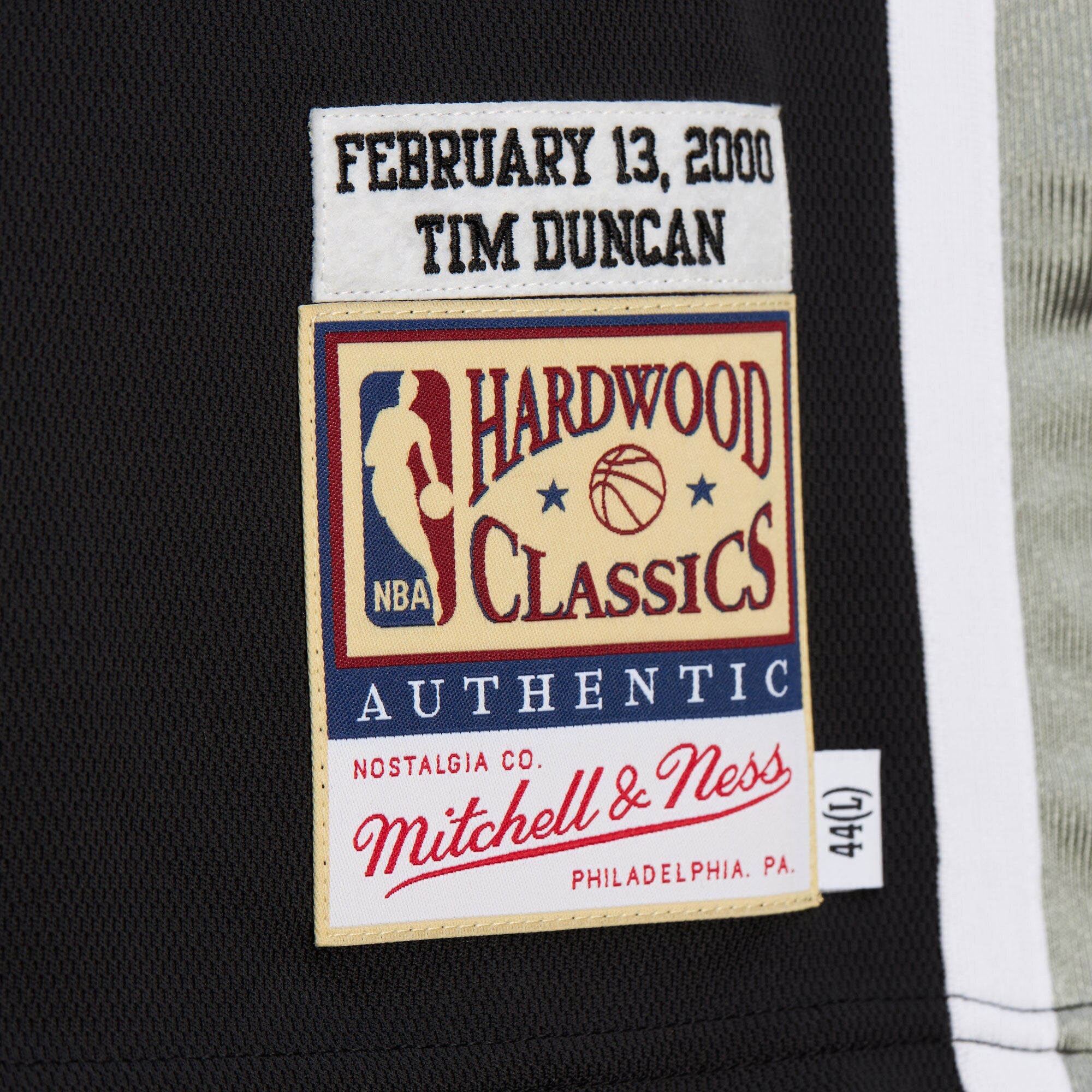 Mens Mitchell & Ness NBA DARK JERSEY SPURS 2000 TIM DUNCAN