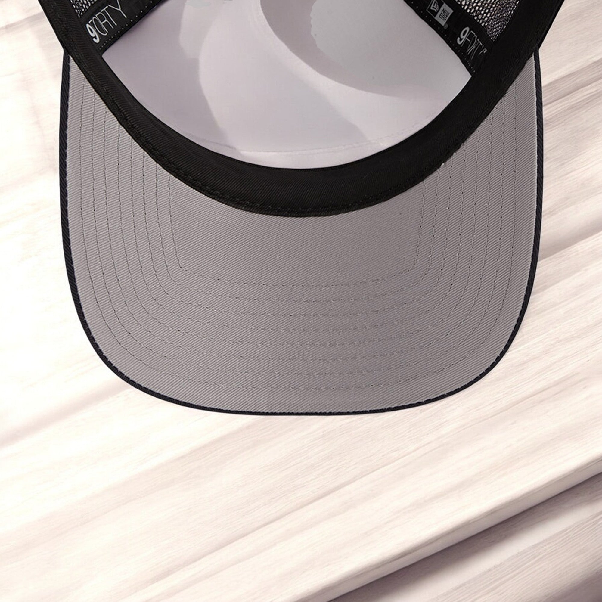 [60371934] Mens New Era MLB 940 STACKED A-FRAME TRUCKER ADJUSTABLE - NY YANKEES