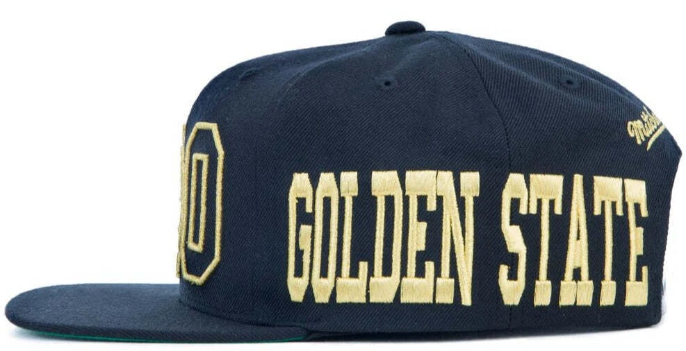 [6HSSBLCK-GSWMM18257] MENS NBA GOLDEN STATE WARRIORS GOLD OAKTOWN SNAPBACK