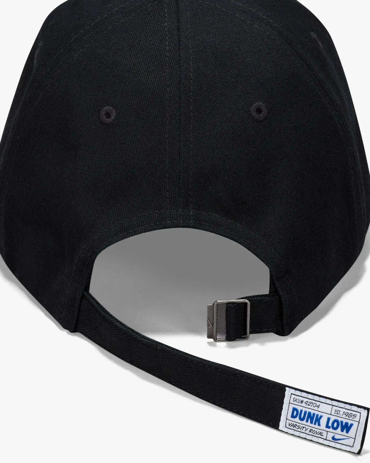[FN4404-010] MENS NIKE UNSTRUCTURED FLAT BILL DUNK PATCH CAP STRAPBACK