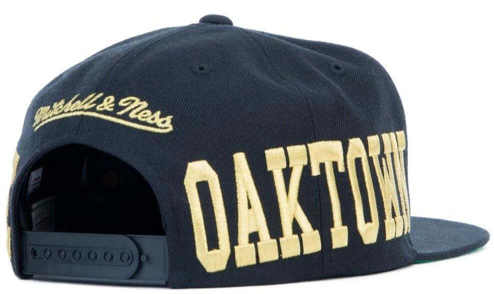 [6HSSBLCK-GSWMM18257] MENS NBA GOLDEN STATE WARRIORS GOLD OAKTOWN SNAPBACK