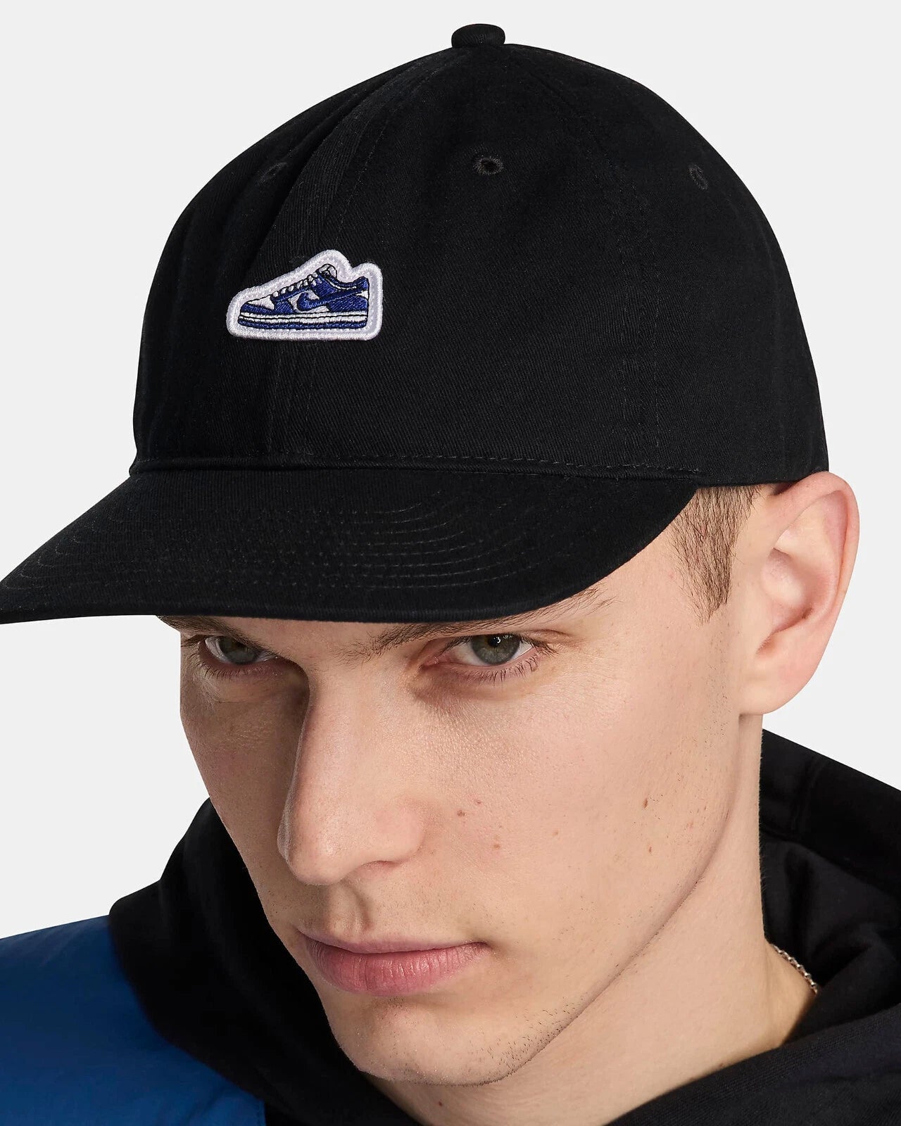 [FN4404-010] MENS NIKE UNSTRUCTURED FLAT BILL DUNK PATCH CAP STRAPBACK