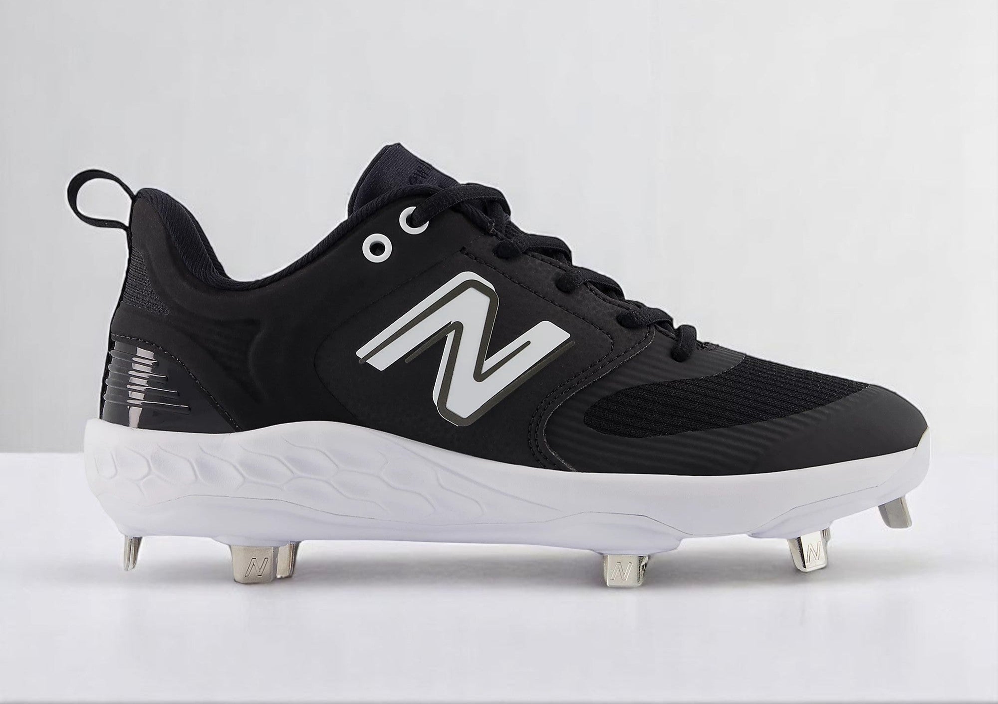 [SMVELOK3] WOMENS NEW BALANCE FRESH FOAM X VELO V3 METAL 'BLACK WHITE'