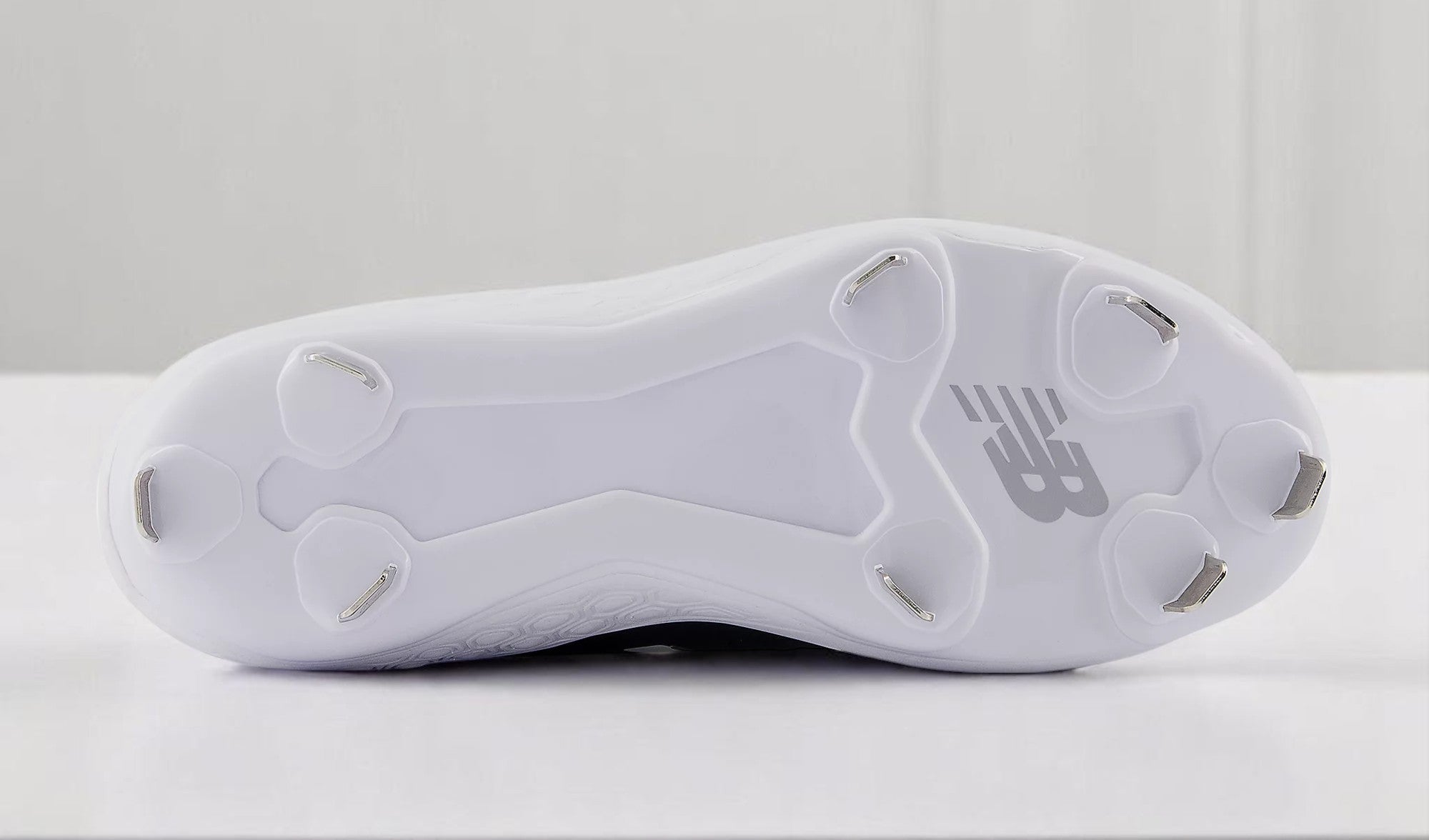 [SMVELOK3] WOMENS NEW BALANCE FRESH FOAM X VELO V3 METAL 'BLACK WHITE'