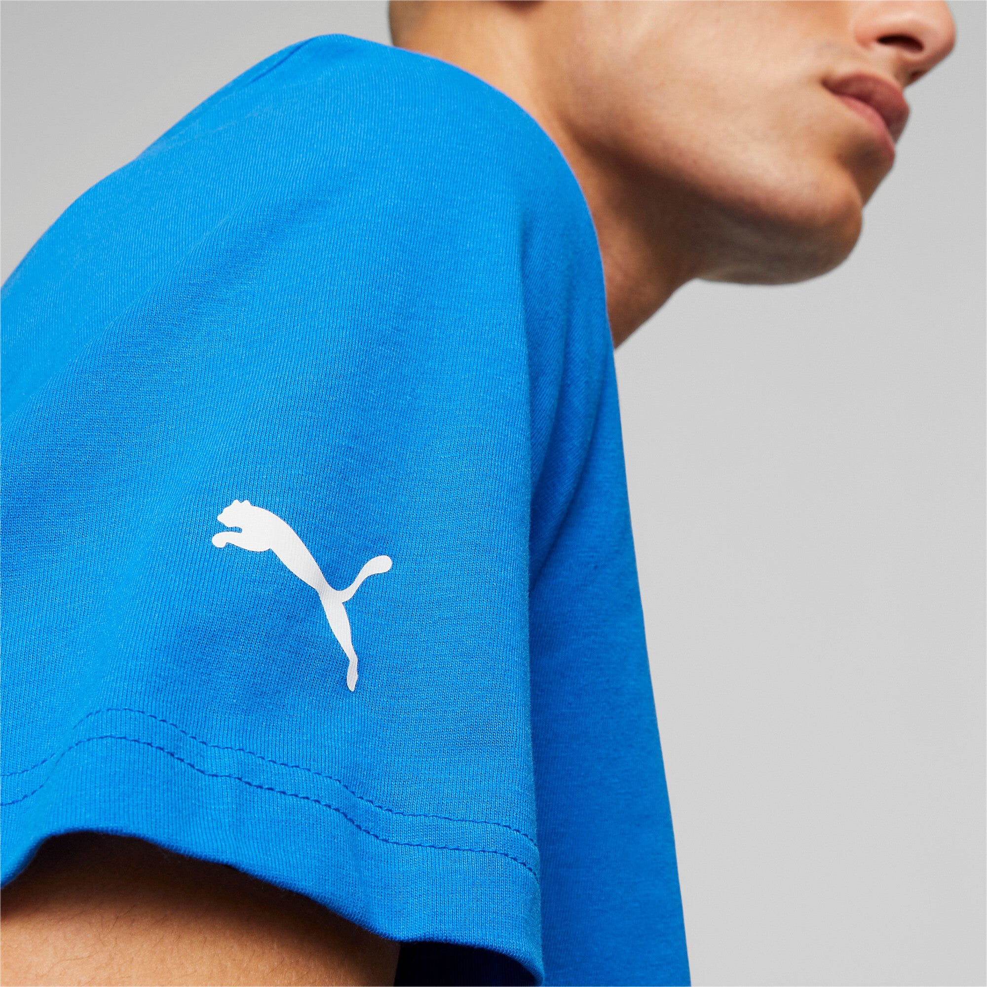 [621165-08] Mens PUMA MAPF1 MERCEDES ESSENTIAL LOGO TEE