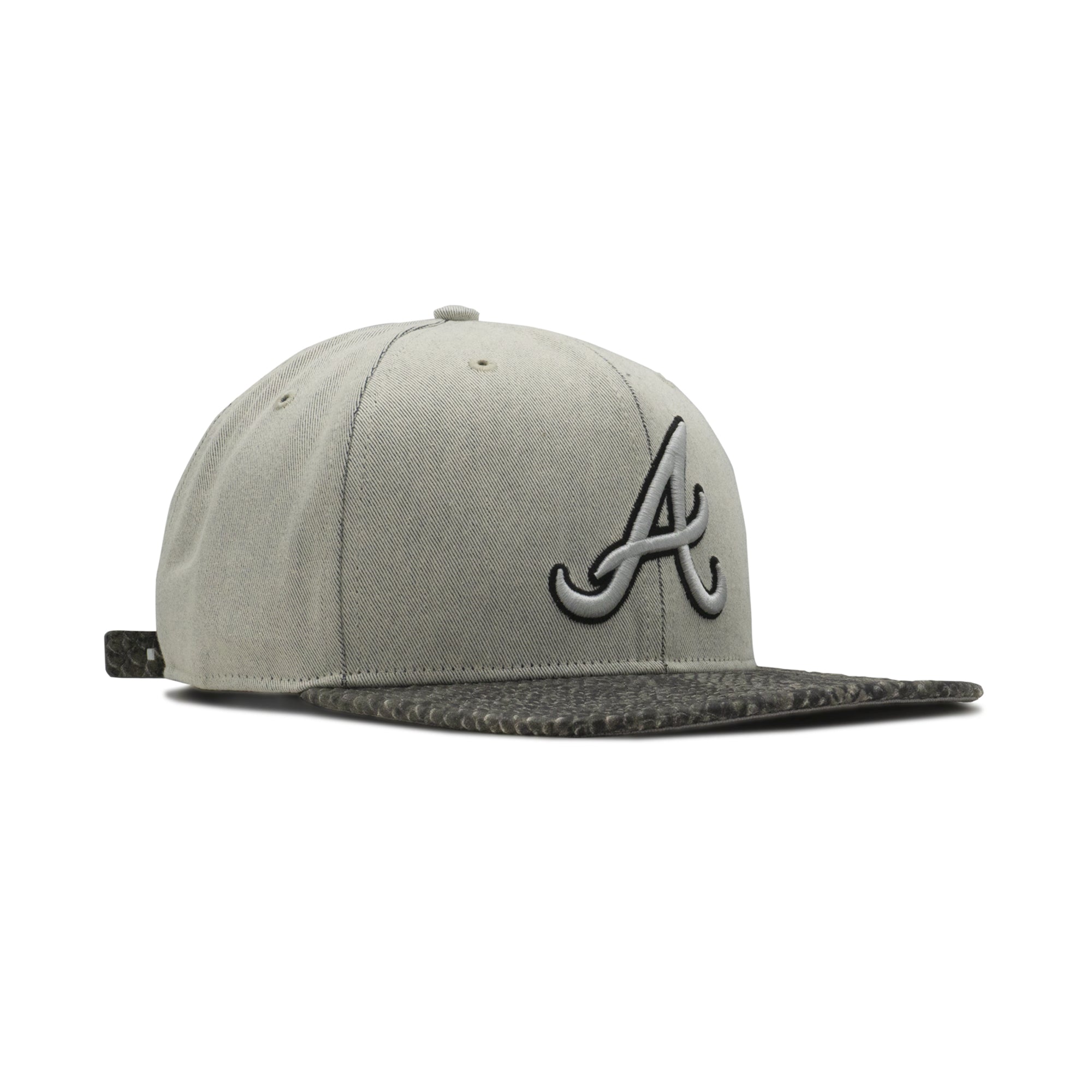 Mens 47 Brand Atlanta Braves Snakeskin Strapback - Grey