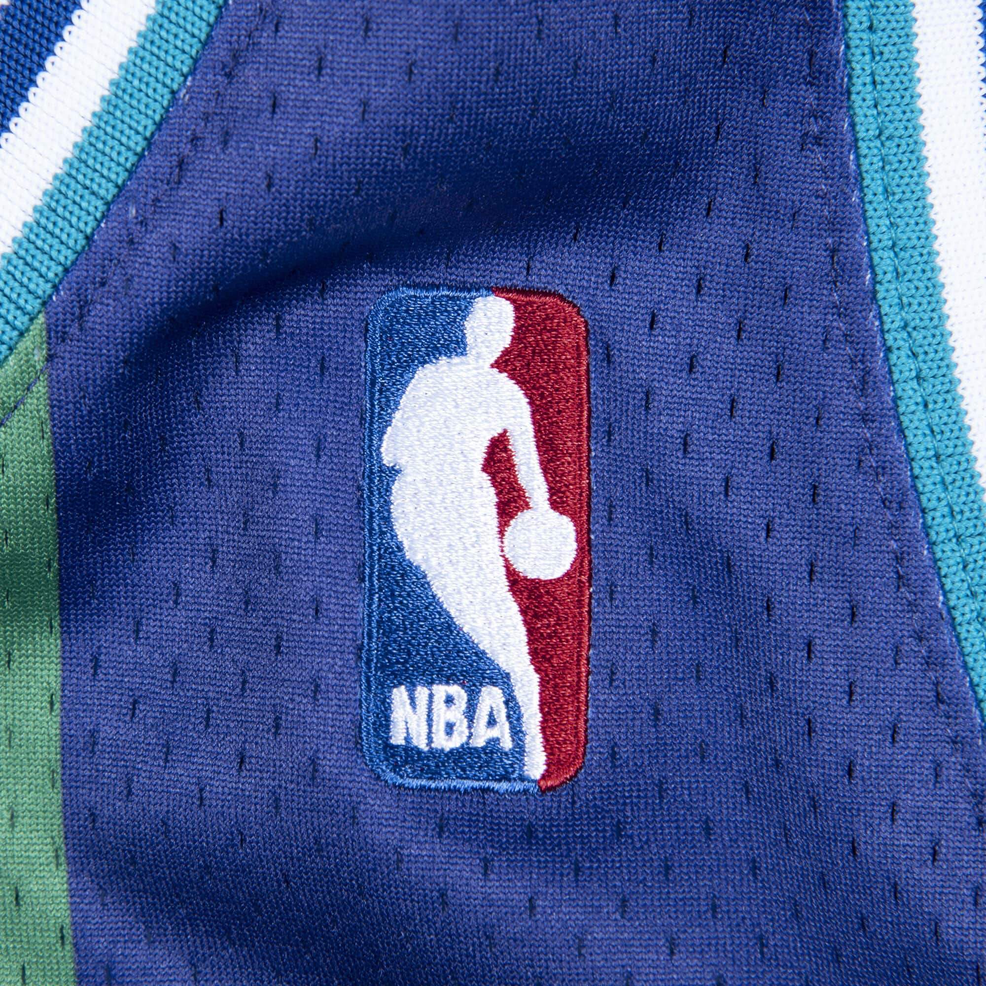 [BA688C-CHO-L-JHH] Mens Mitchell & Ness NBA Authentic Jersey Charlotte Hornets Alternate 1994-95 Muggsy Bogues