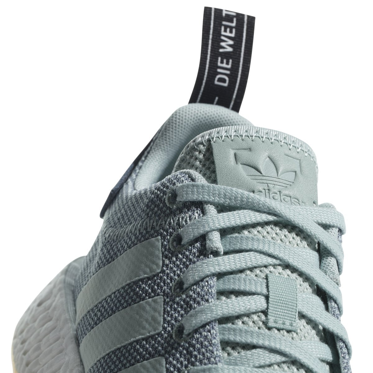 [CQ2010] Womens Adidas Nmd_R2 W