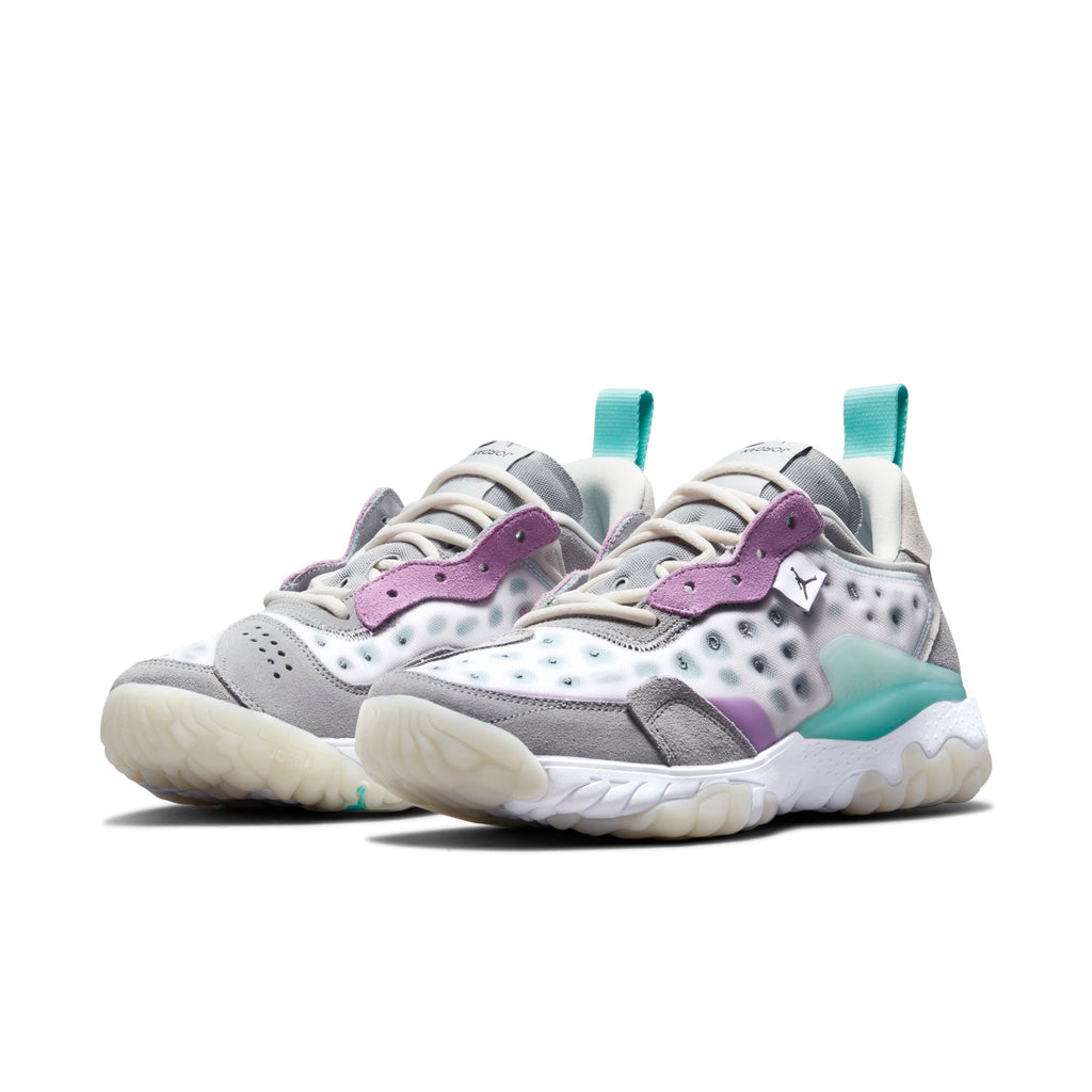 [CV8121-002] Mens Air Jordan Delta 2