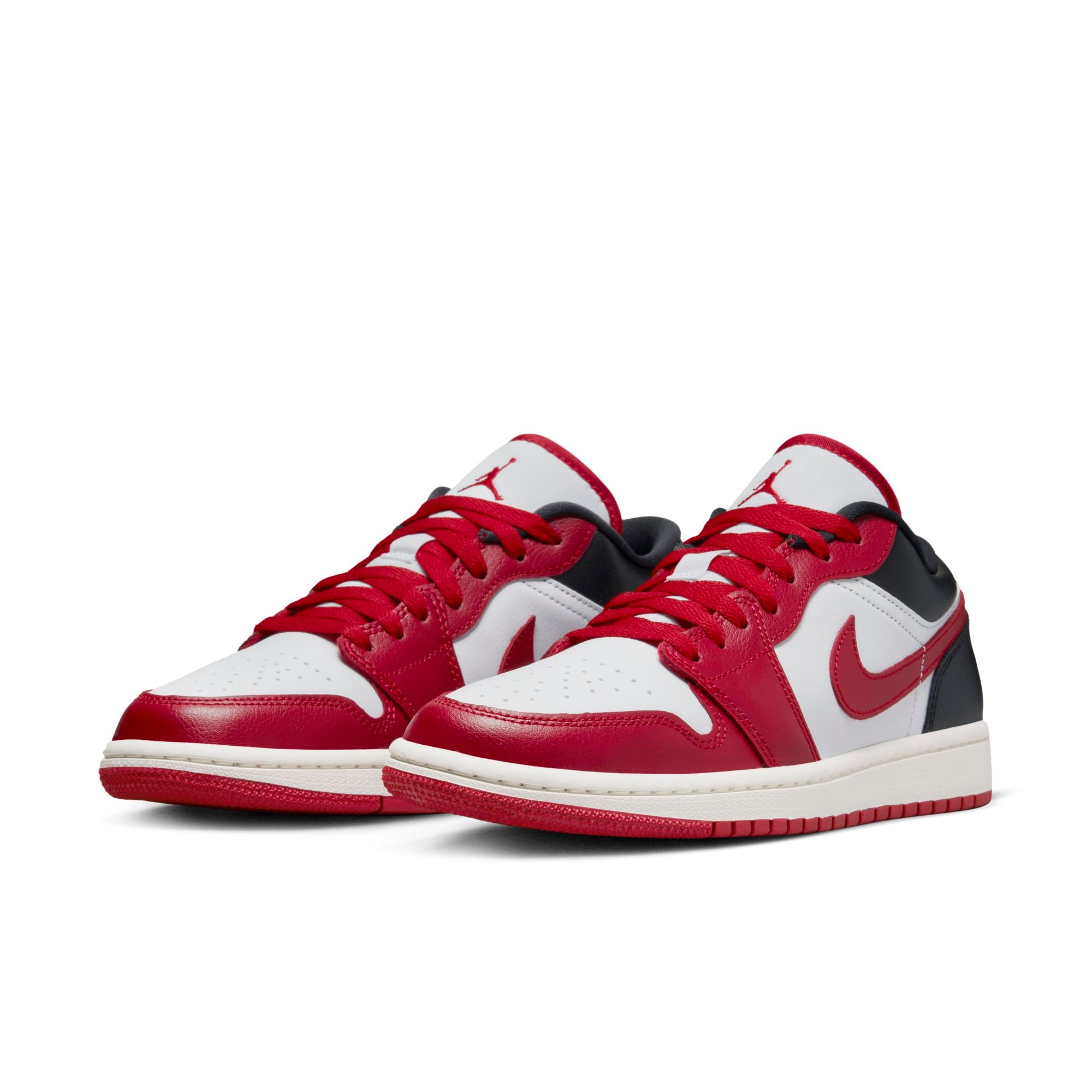 [DC0774-160] Womens Air Jordan Retro 1 Low 'Reverse Black Toe'