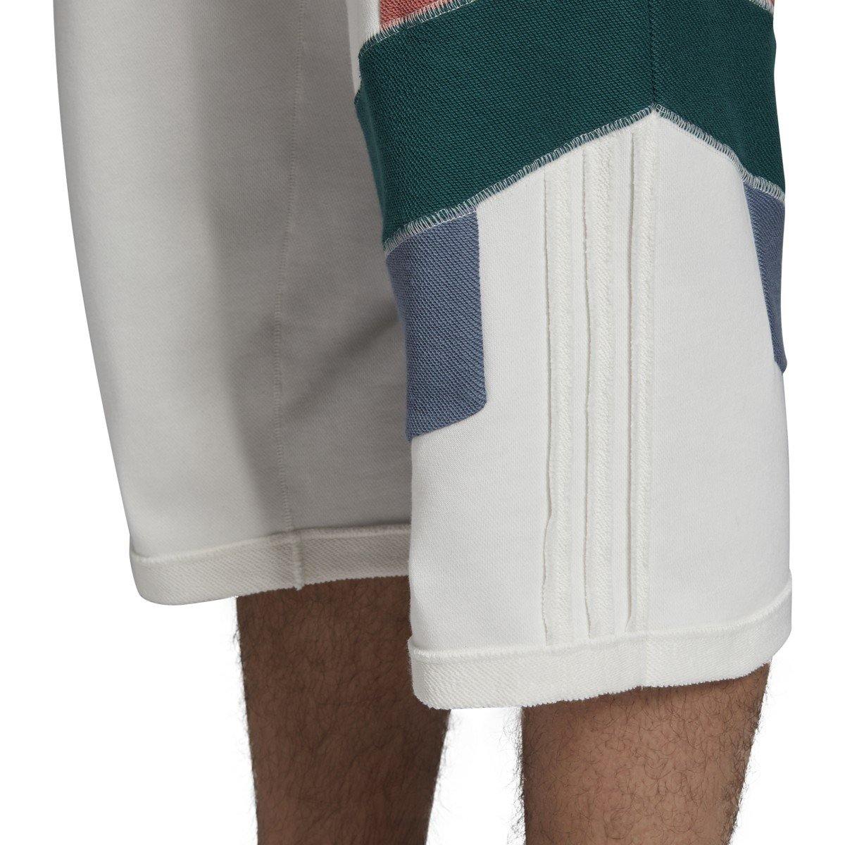 [DY3247] Mens Adidas Bristol Shorts - sneakAR