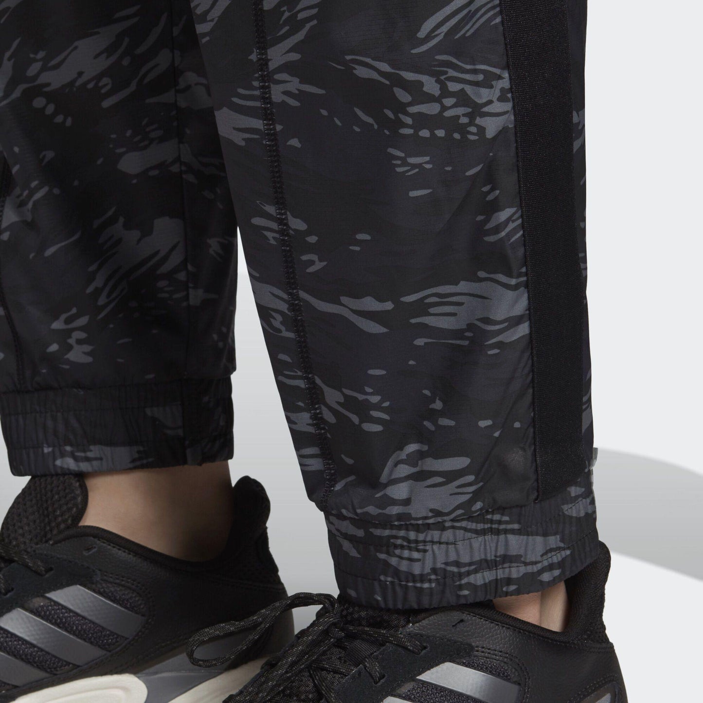 [FI7152] Mens Adidas Stormzy Sport Track Pants - sneakAR