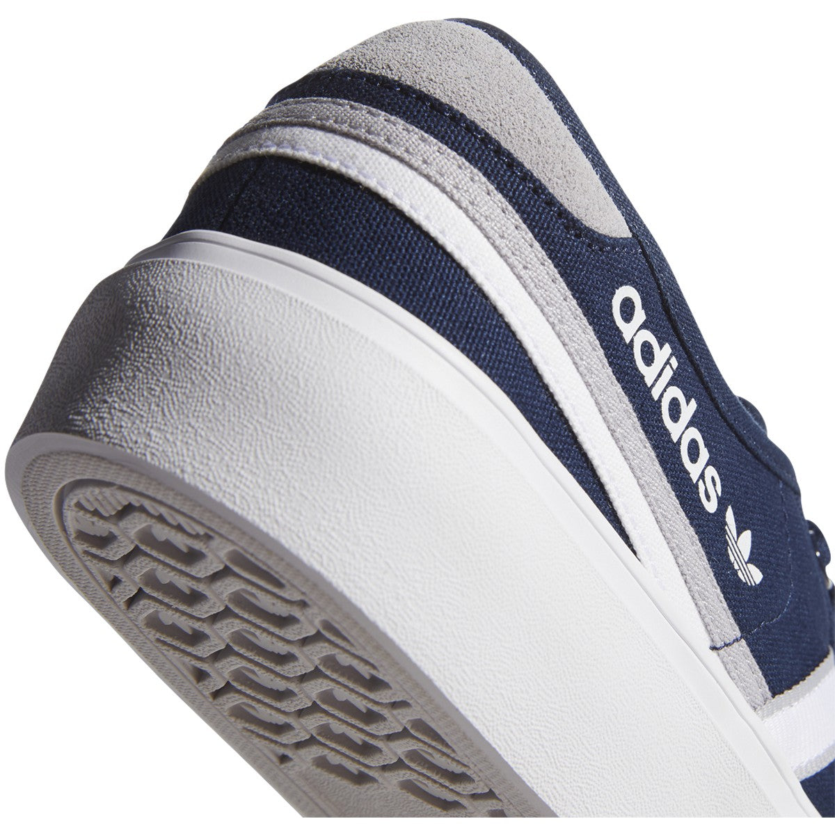 [FV0638] Mens Adidas Delpala