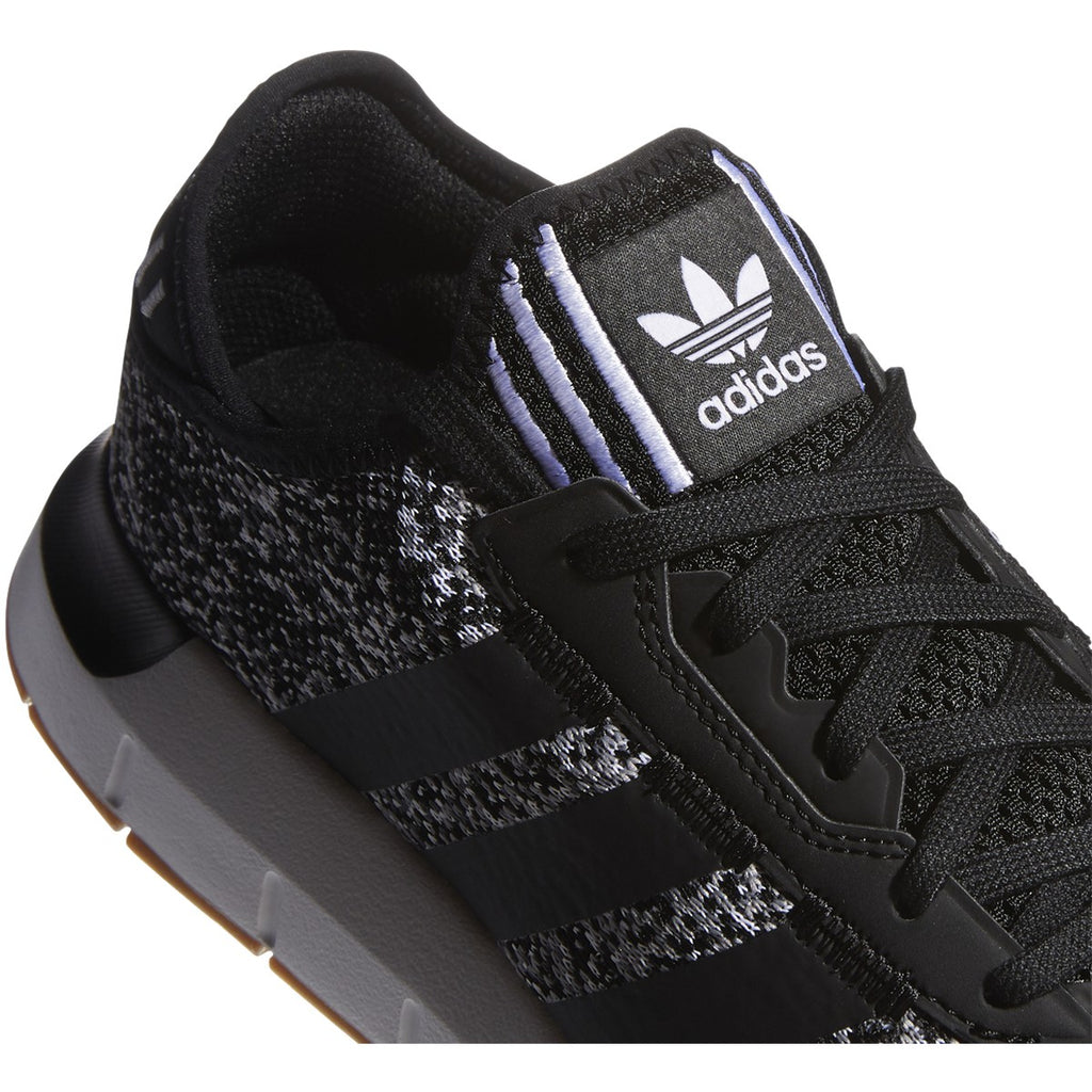 [FY2127] Mens Adidas Swift Run X