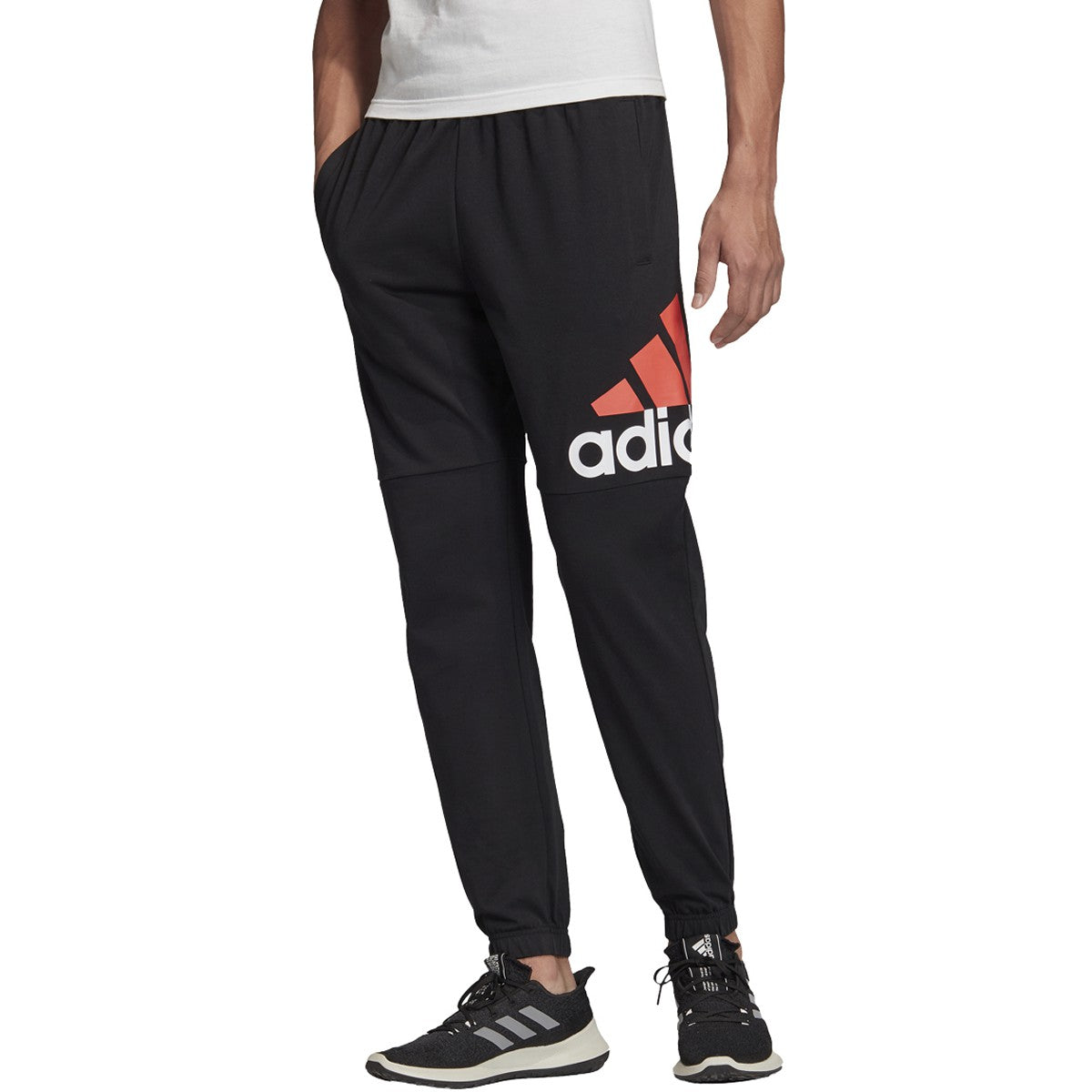 [GH7625] Mens Adidas Essentials Performance Logo Track Pants