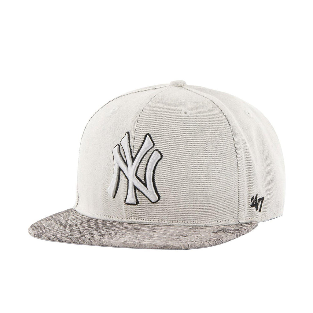 Mens 47 Brand NY Yankees Captain Strapback - Natural Grey - sneakAR