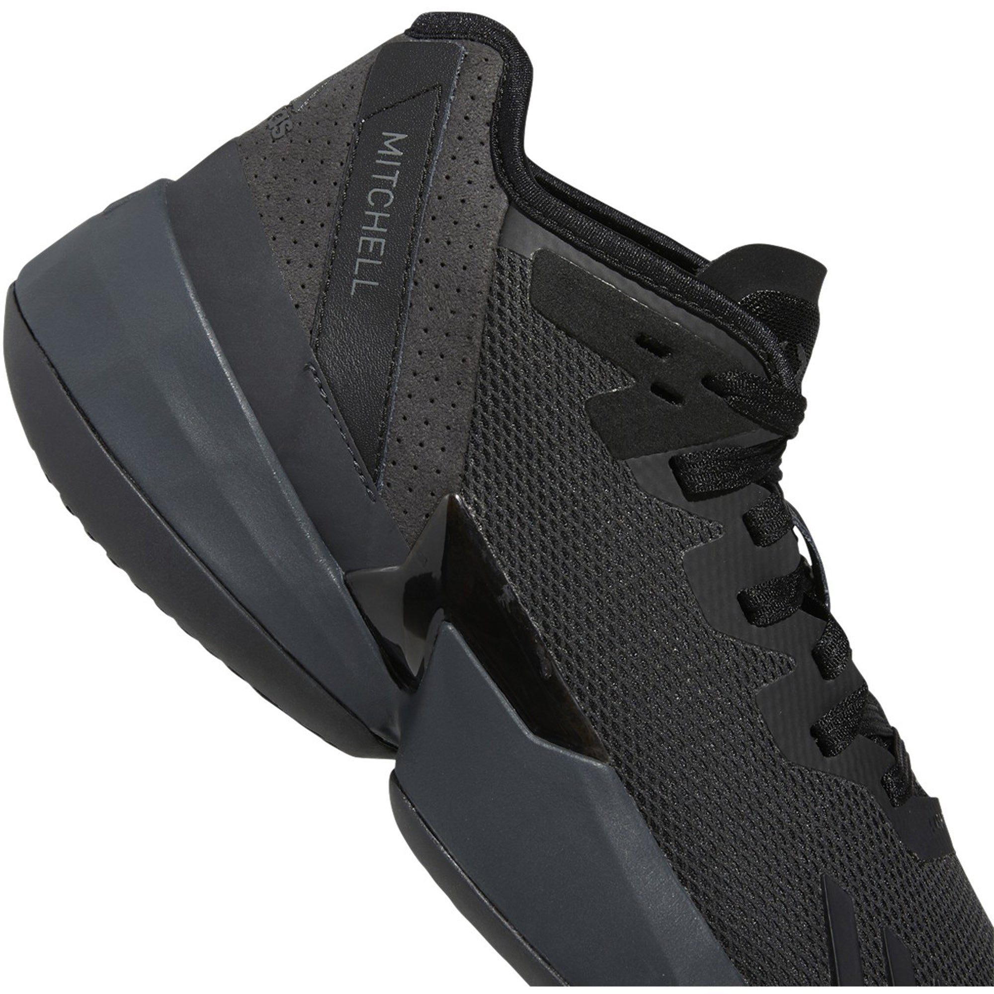 [GY6511] Mens Adidas D.O.N. Issue 4