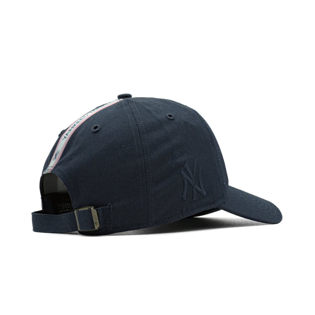 Mens 47 Brand NY Yankees Triple Stripe Clean Up Strapback - Navy/Pink/White