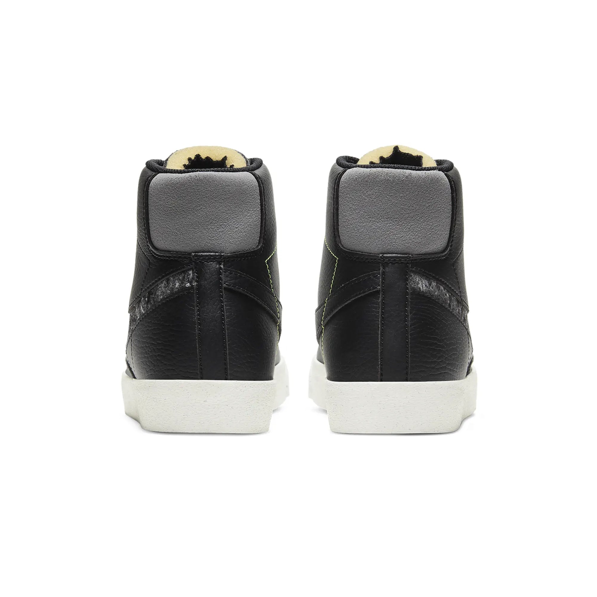 [CW6726-001] Mens Nike Blazer Mid '77