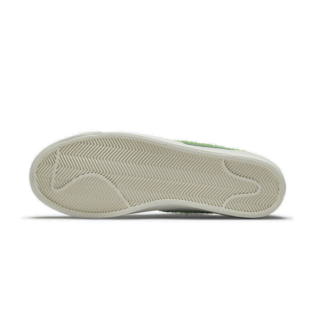 [DJ6193-100] Mens Nike Blazer Low '77 Vntg