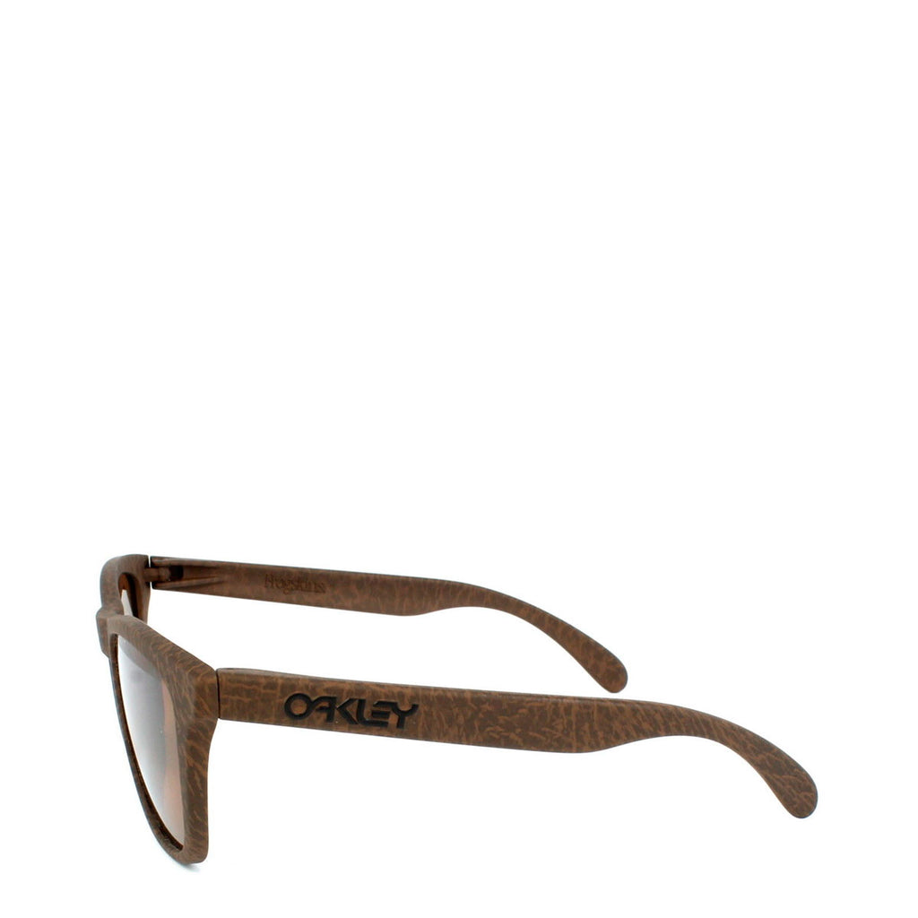 [OO9013-76] Frogskins