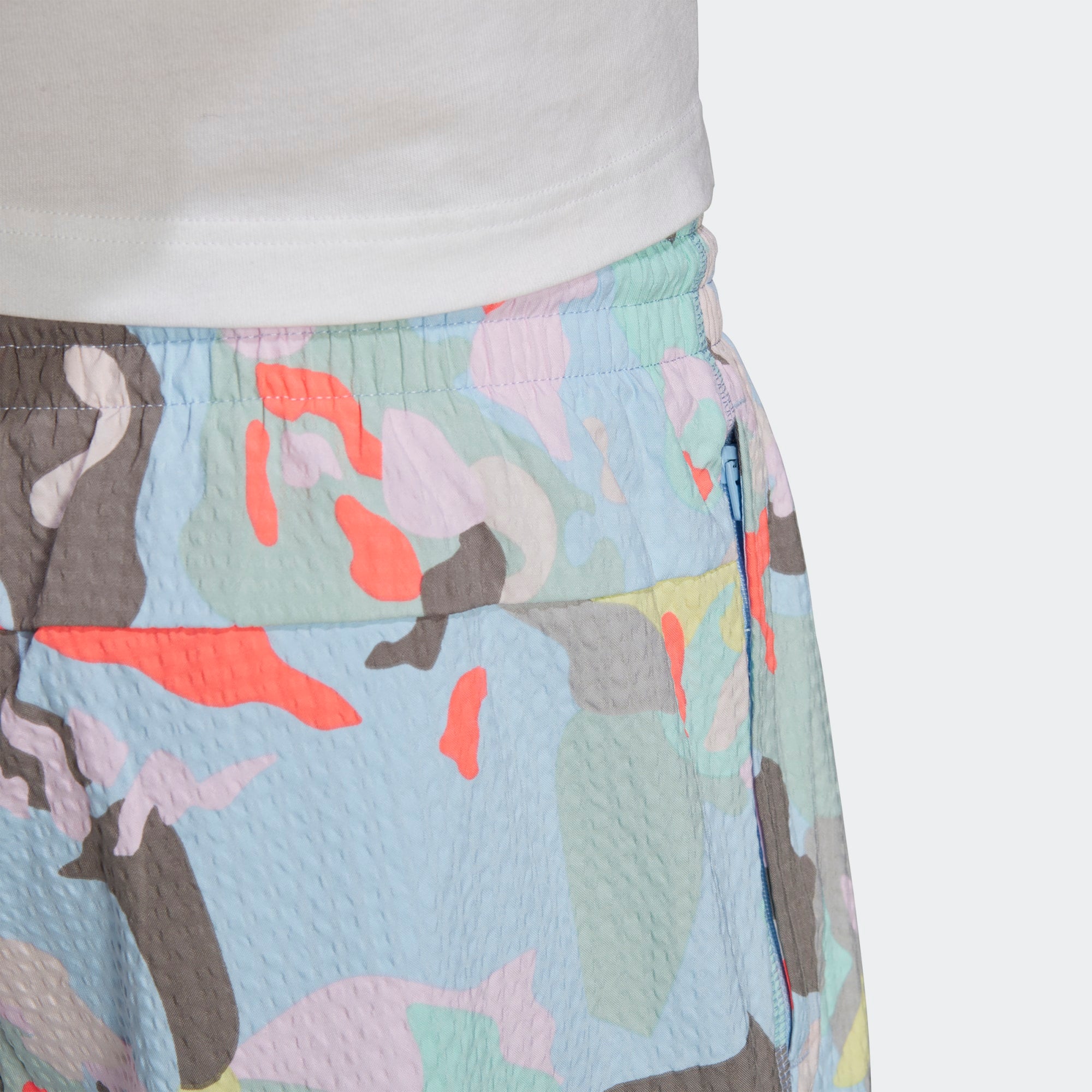 [FM2244] Mens Adidas R.Y.V. Allover Print Shorts