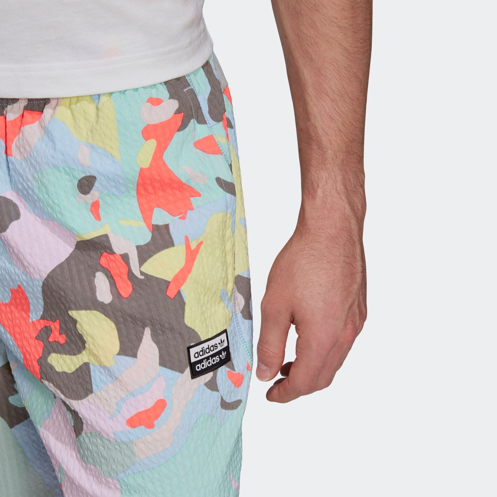 [FM2244] Mens Adidas R.Y.V. Allover Print Shorts
