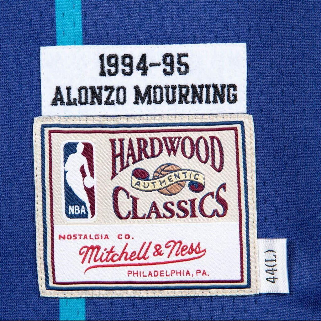 Mens Mitchell & Ness NBA Authentic Jersey Charlotte Hornets 1994 Alonzo Mourning - sneakAR