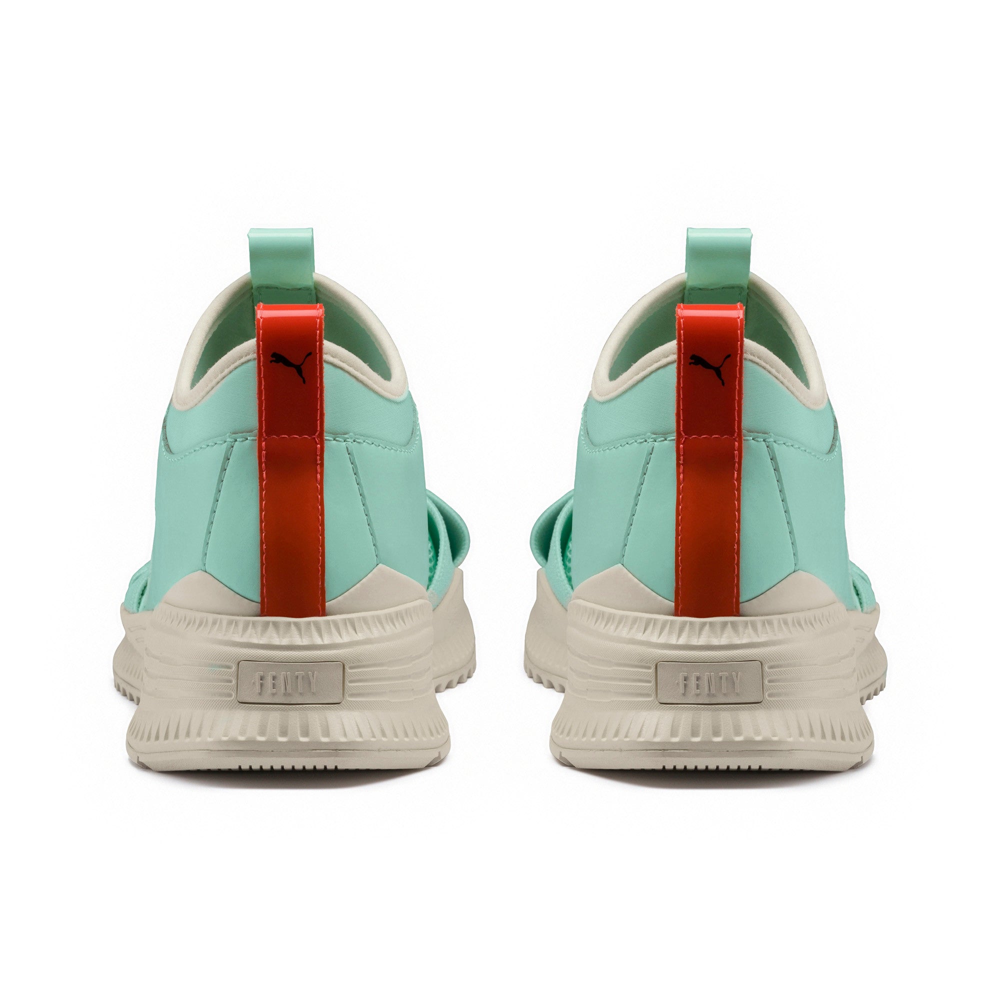 [367683-05] Womens Puma Fenty Avid