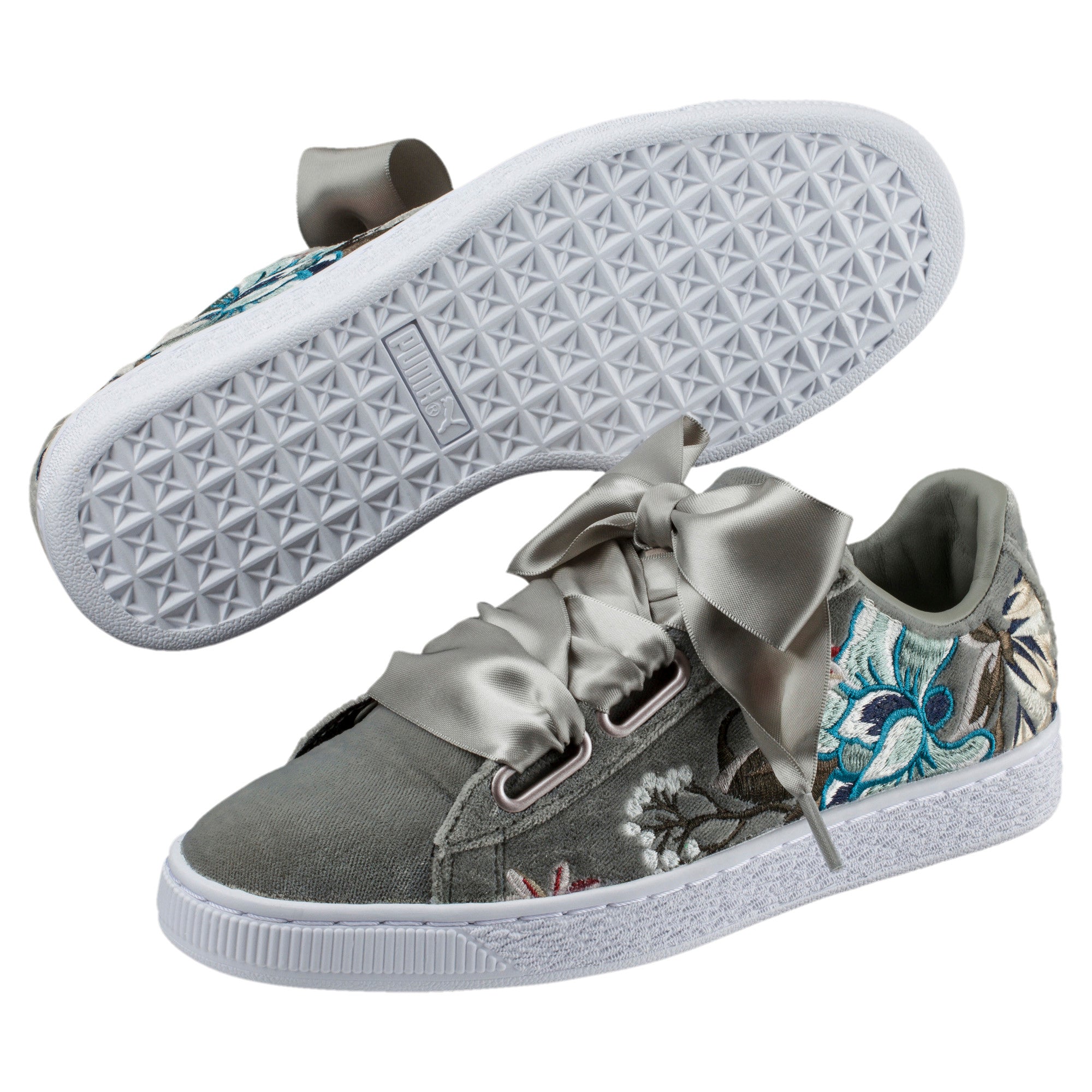 [366116-03] Womens Basket Heart Hyper Emb