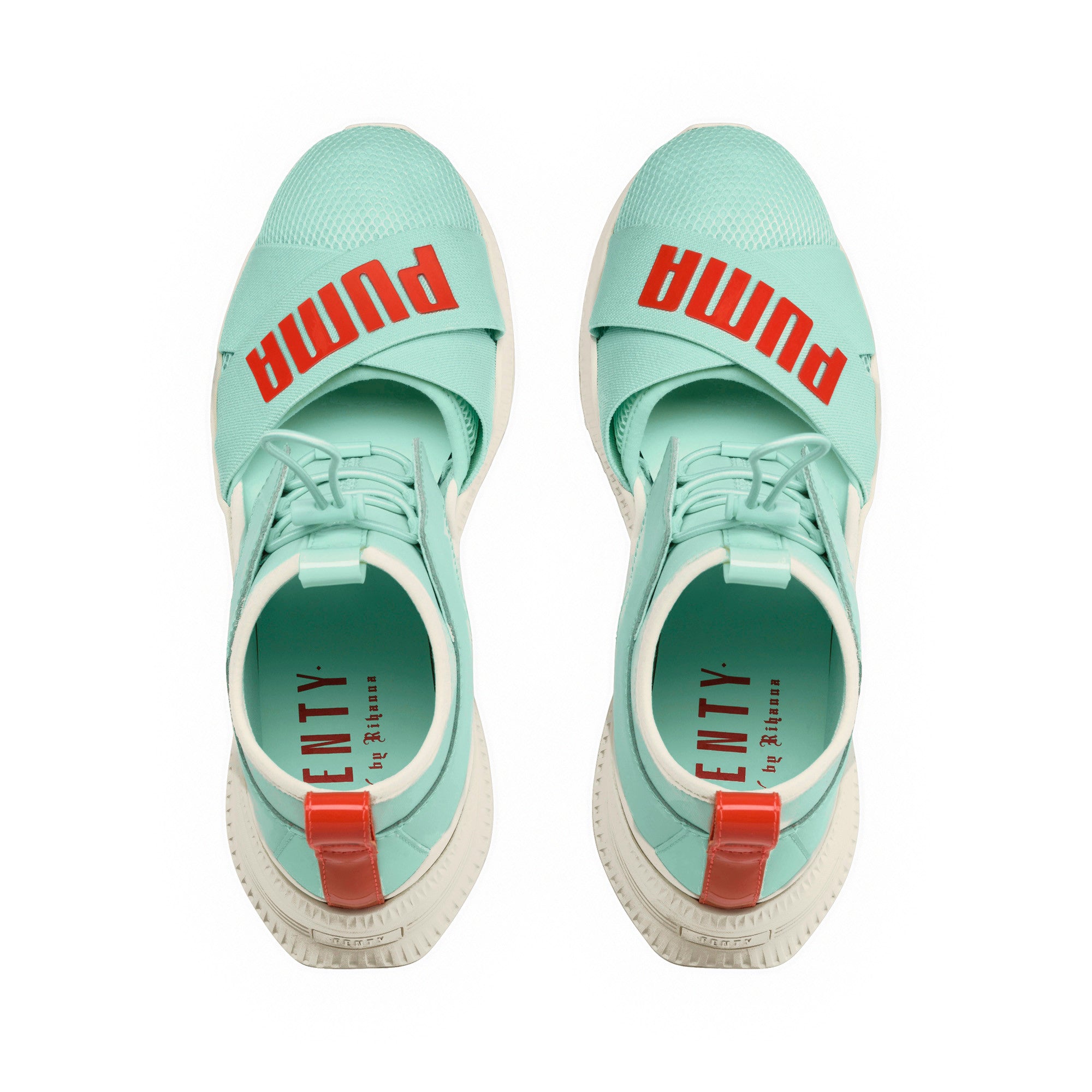 [367683-05] Womens Puma Fenty Avid