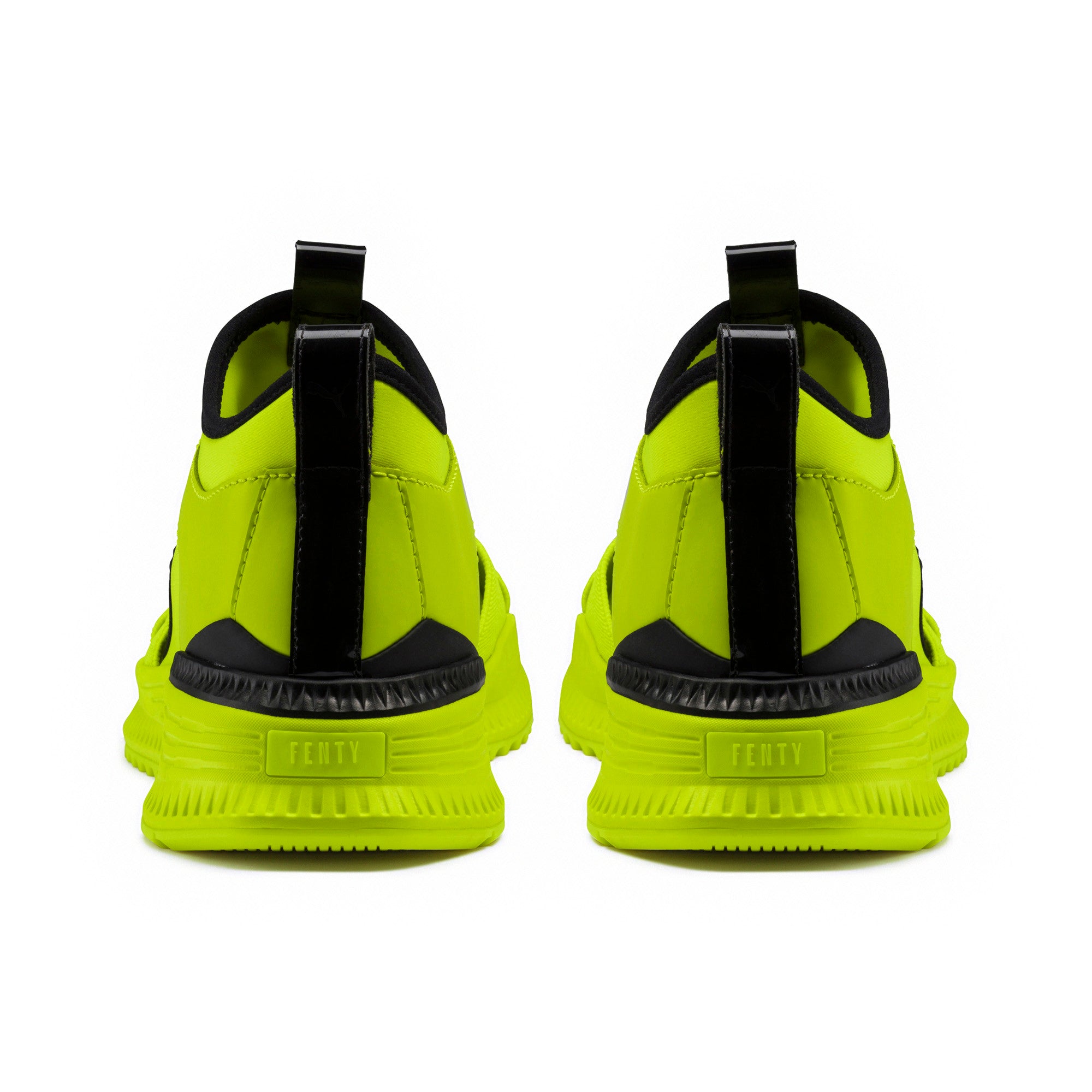 [367683-03] Womens Puma Fenty Avid